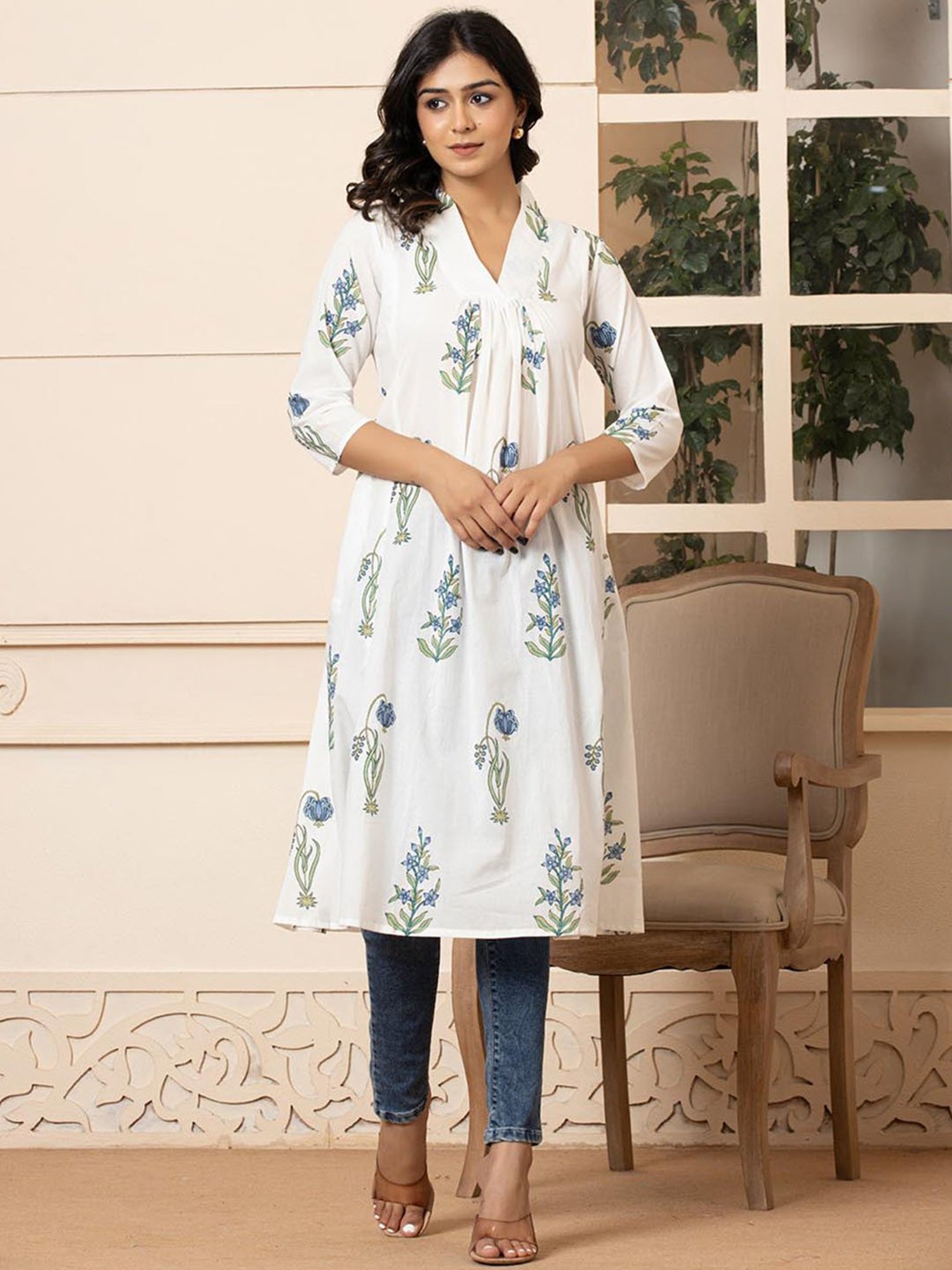 Yufta White Cotton Floral Print A Line Kurta