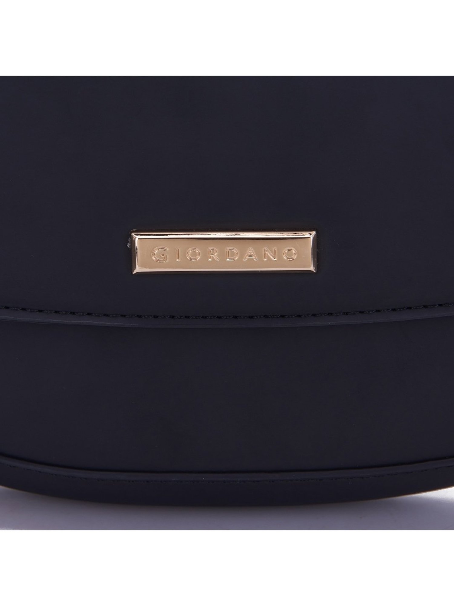 Giordano Black Solid Medium Shoulder Handbag
