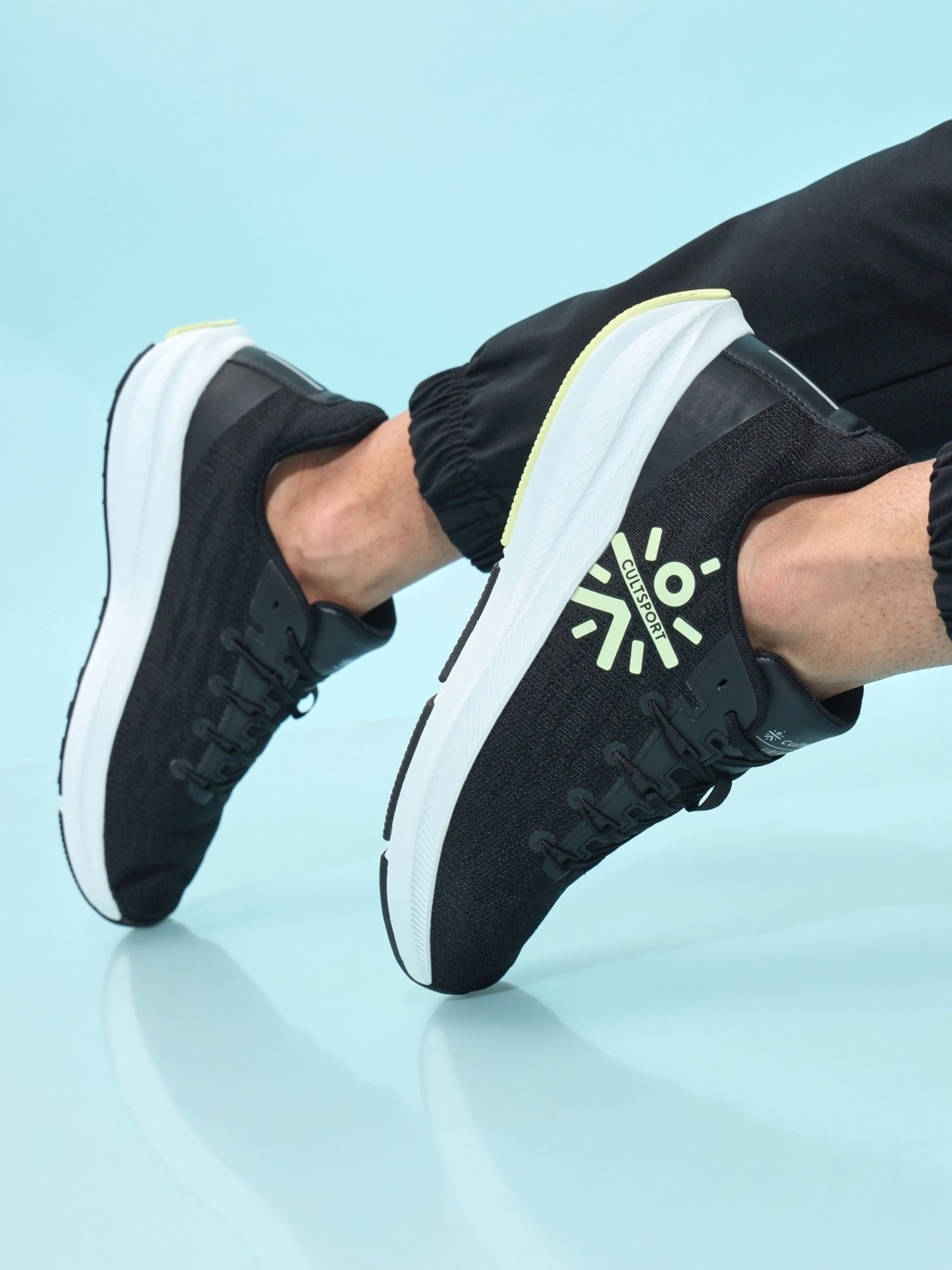 Cultsport Men's Firebird Black Running Shoes