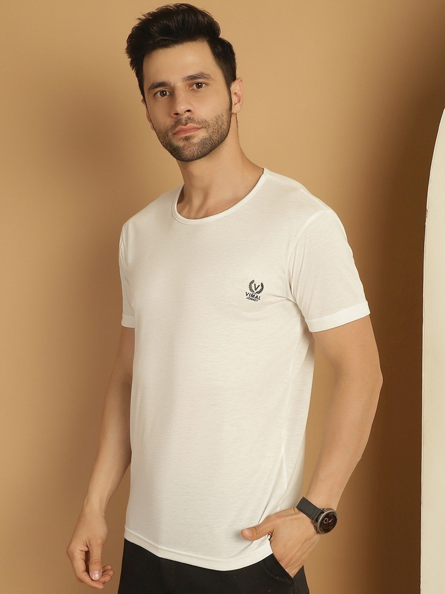 Vimal Jonney Blue & White Regular Fit T-Shirt