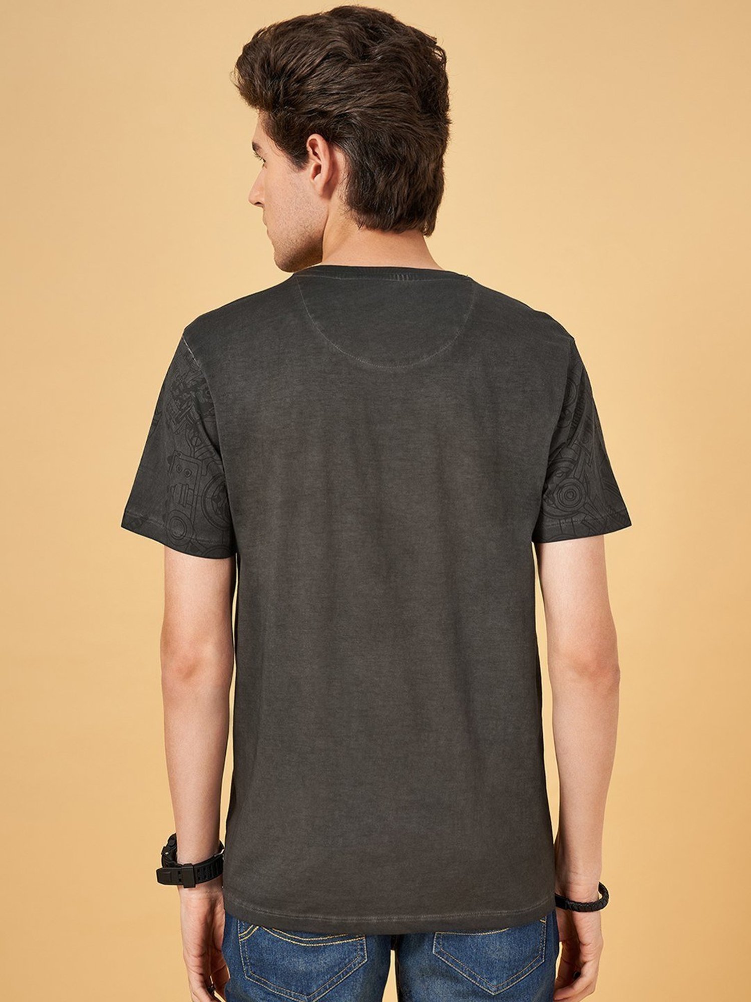 SF Jeans by Pantaloons Moonless Night Cotton Slim Fit Printed T-Shirt