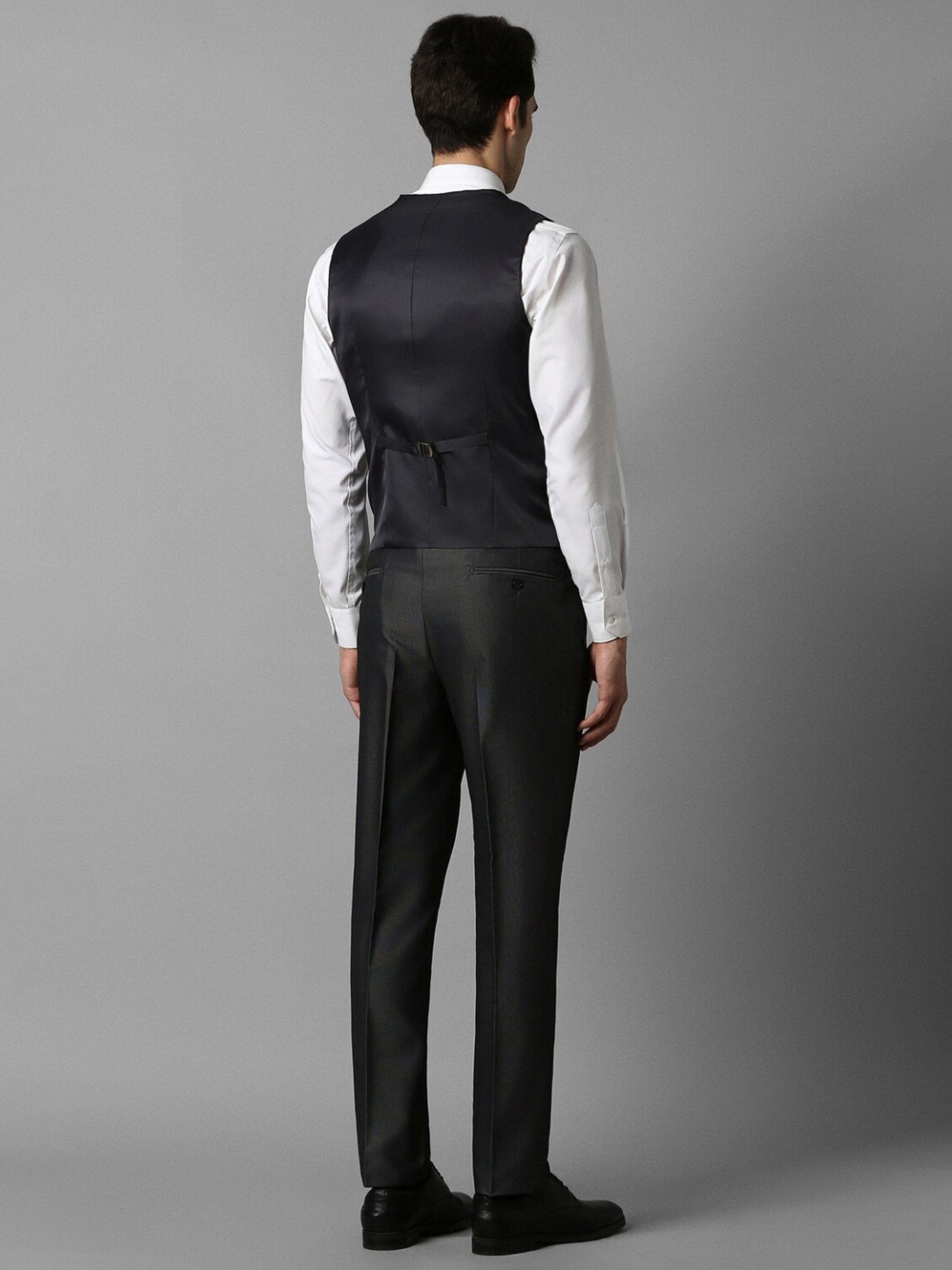 Parx Black Regular Fit Two Piece Suit