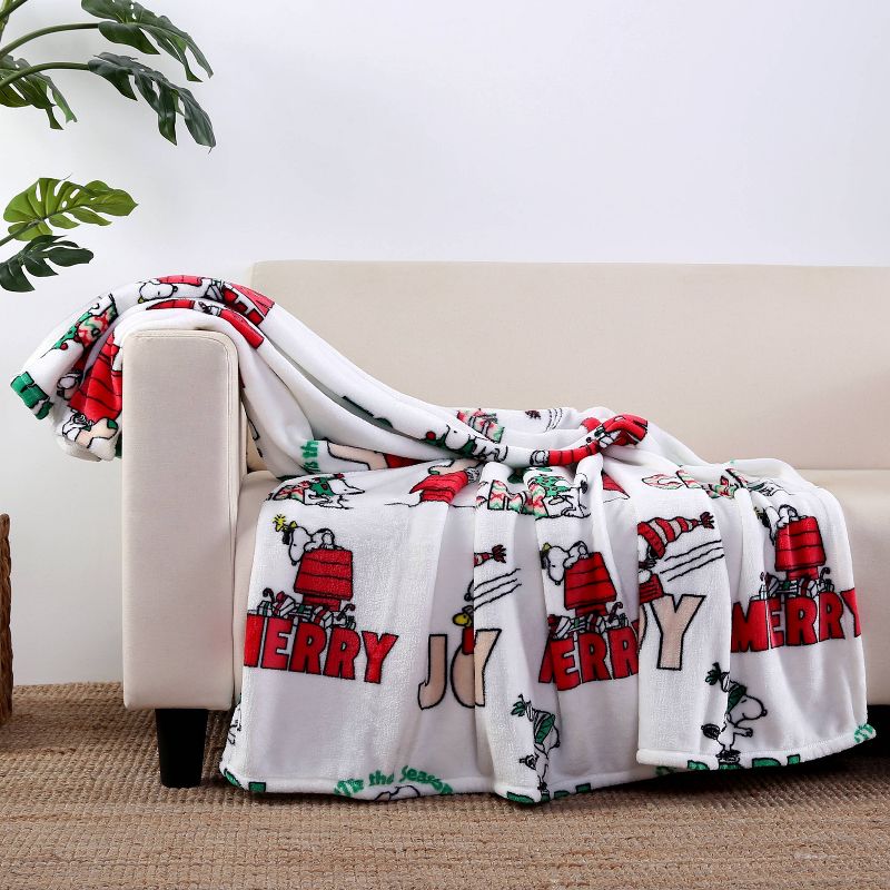 55"x70" Peanuts Snowy Scene Snoopy 'Tis the Season VelvetLoft Throw Blanket - Better Living