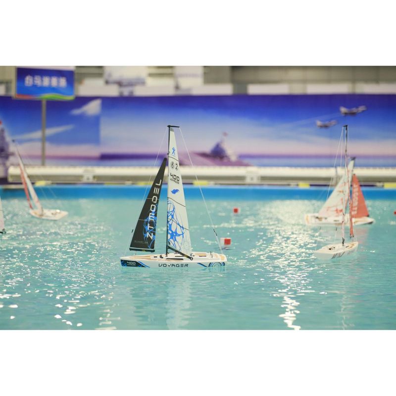 Playsteam Voyager 400 2.4G Sailboat-Red