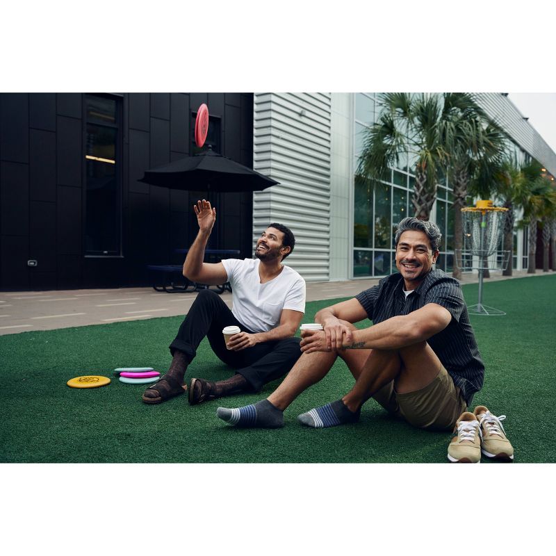 Signature Gold by GOLDTOE Men's 3pk Casual GT Striped No Show Socks - 6-12.5