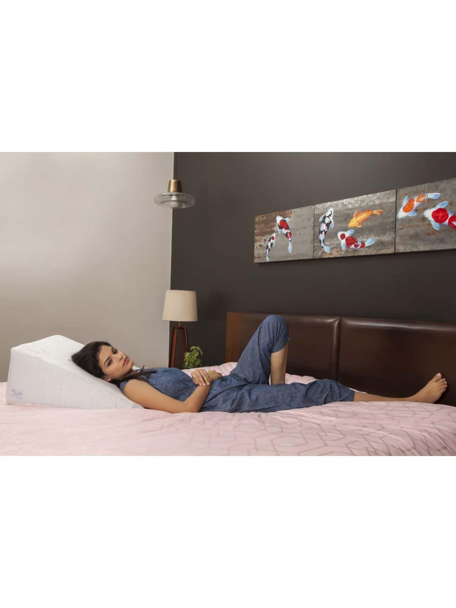 The White Willow White Wedge Pillow - Set of 1