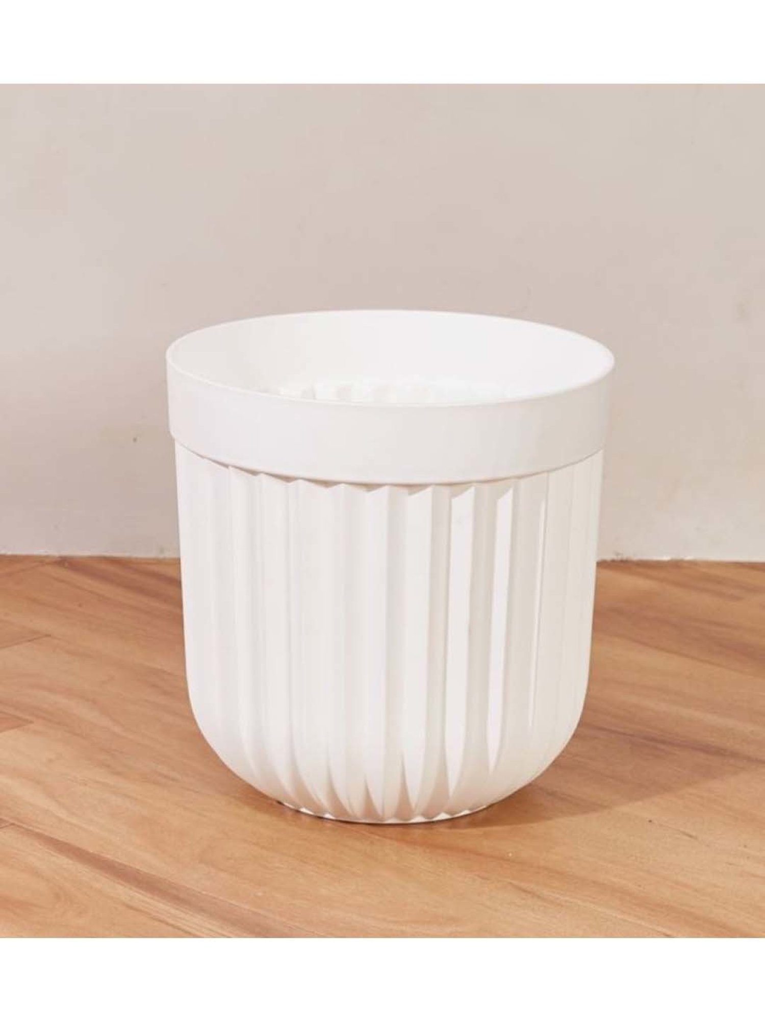 Mason Home White Ruffle Planter Large