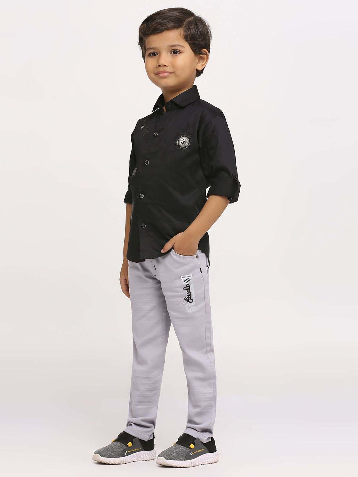 Kids Island Boys Black & Grey Printed Full Sleeves Clothing Set