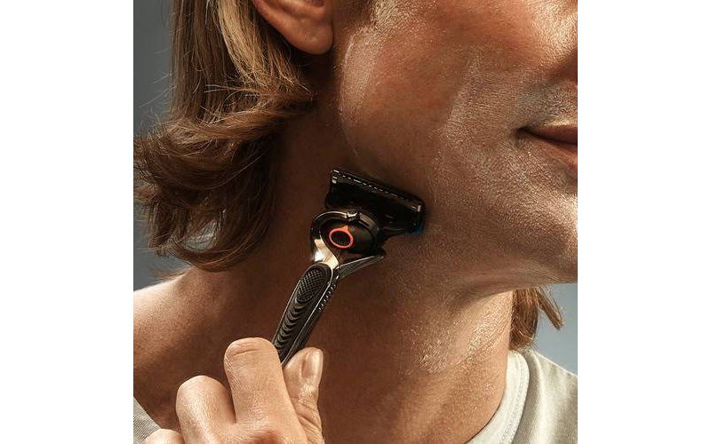 Gillette ProGlide Men's Razor + 4 Razor Blade Refills