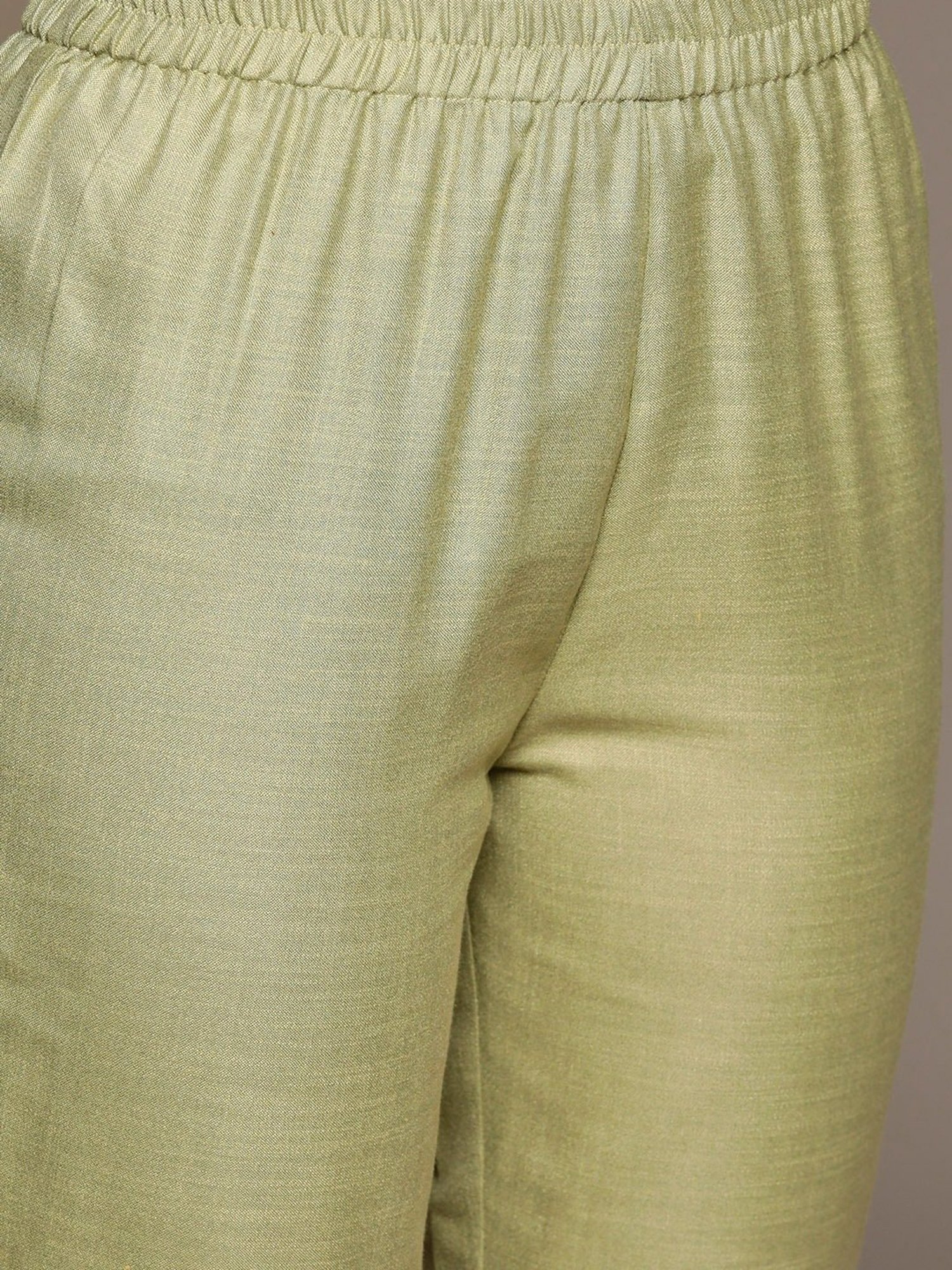 Anubhutee Green Embroidered Kurta Pant Set