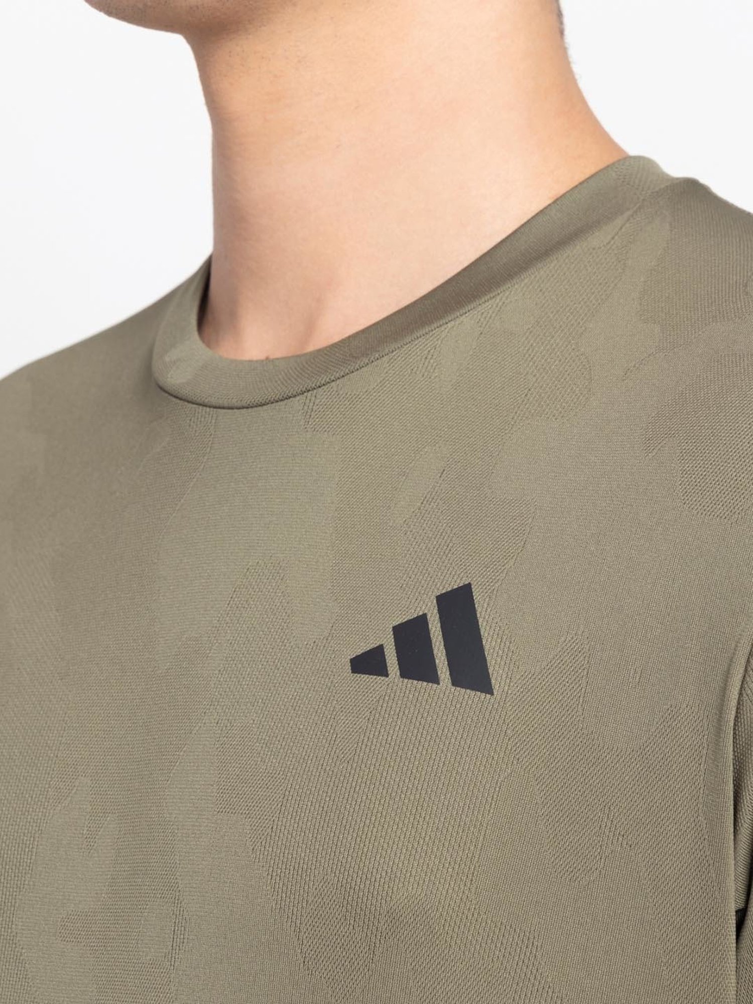 Columbia Black Regular Fit Sports T-Shirt