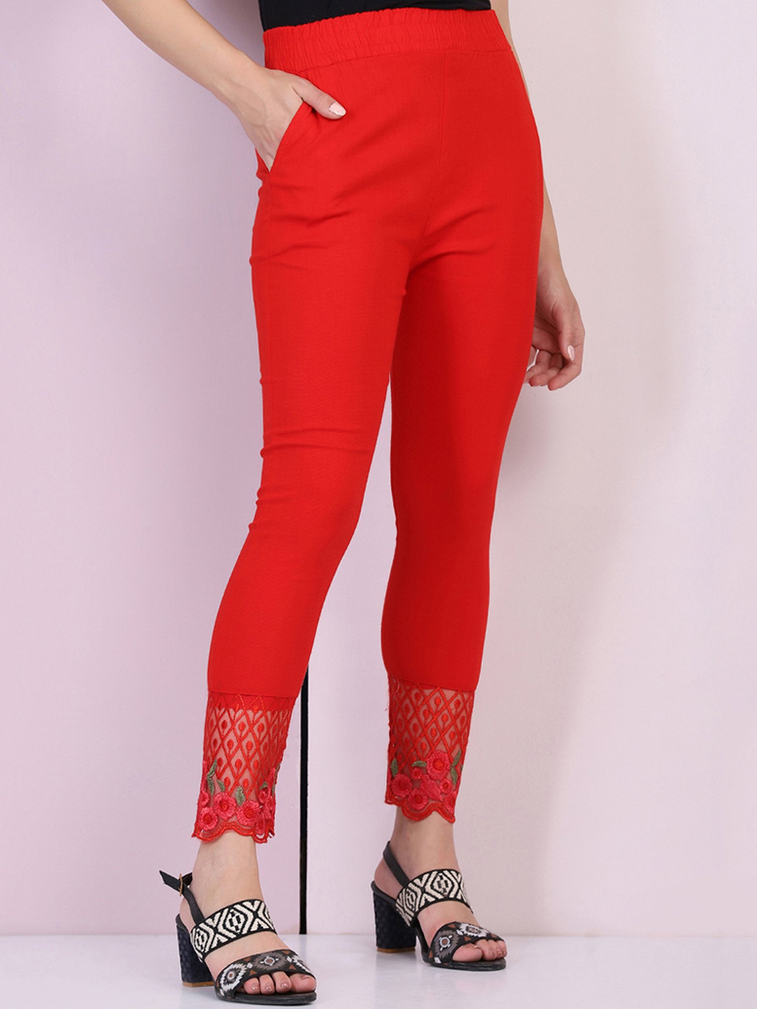 BUYNEWTREND Red Embroidered Leggings