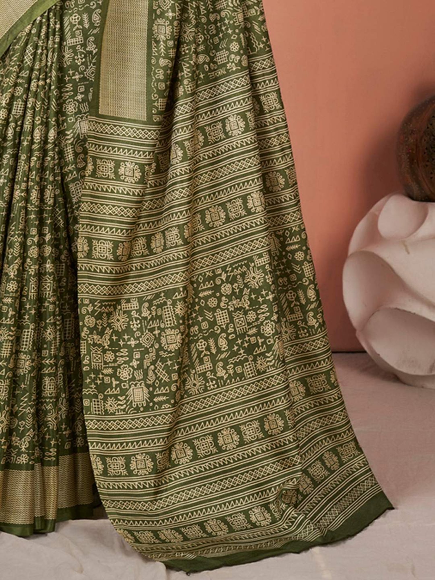 Saree Mall Green Silk Printed Saree With Unstitched Blouse