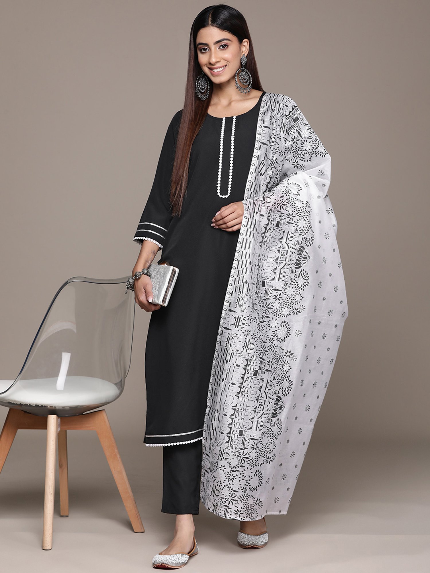 Ziyaa Black Kurta With Pant & Dupatta