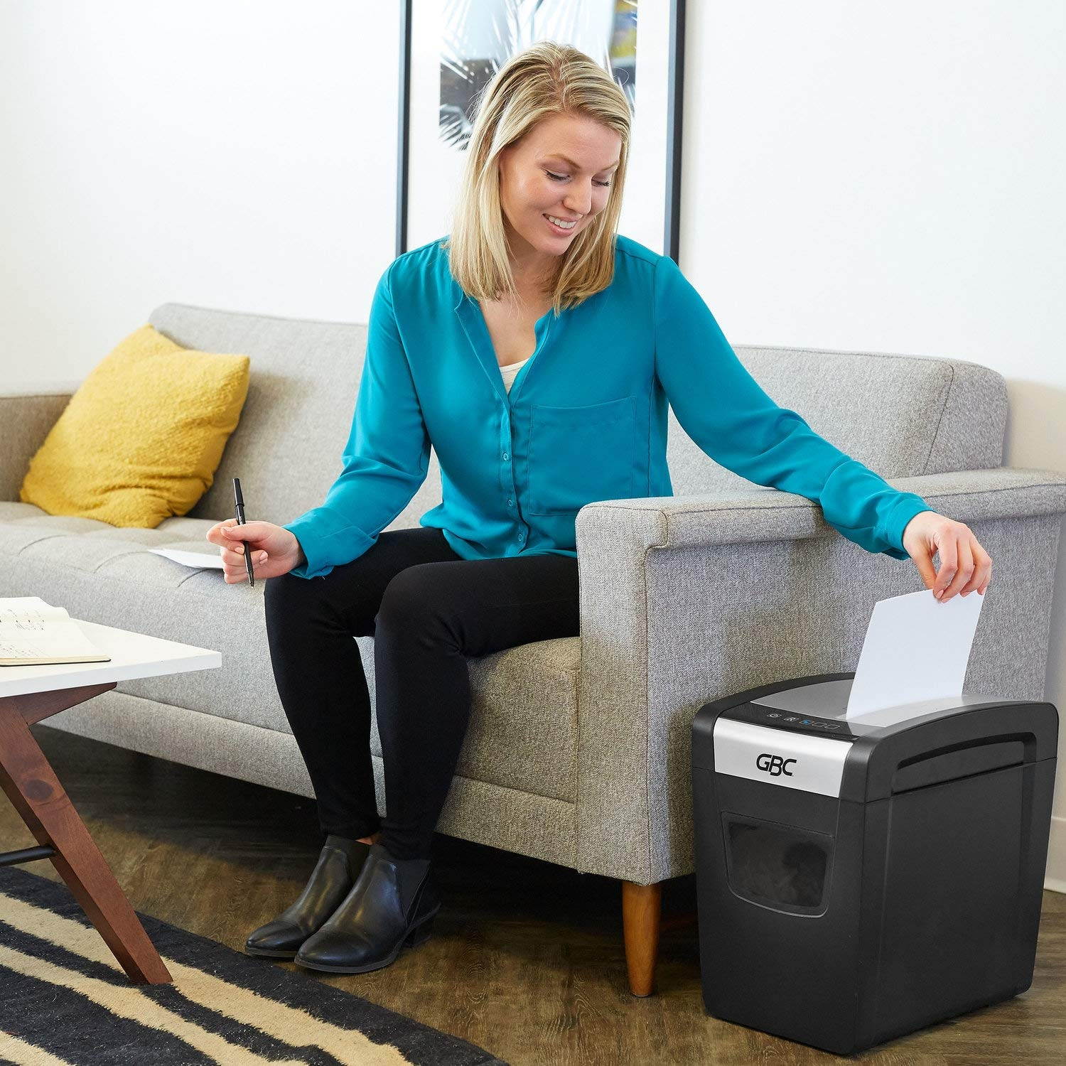 GBC Paper Shredder, ShredMaster, 10 Sheet Capacity, Cross-Cut, PSX10-06 (1757407)