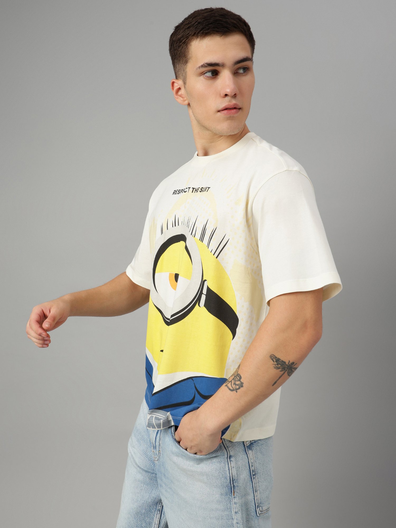 Free Authority Off White Loose Fit Dm 4 Movie Print T-Shirt