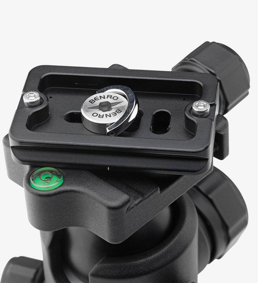 Benro IB2 Triple Action Ballhead with PU60 Plate