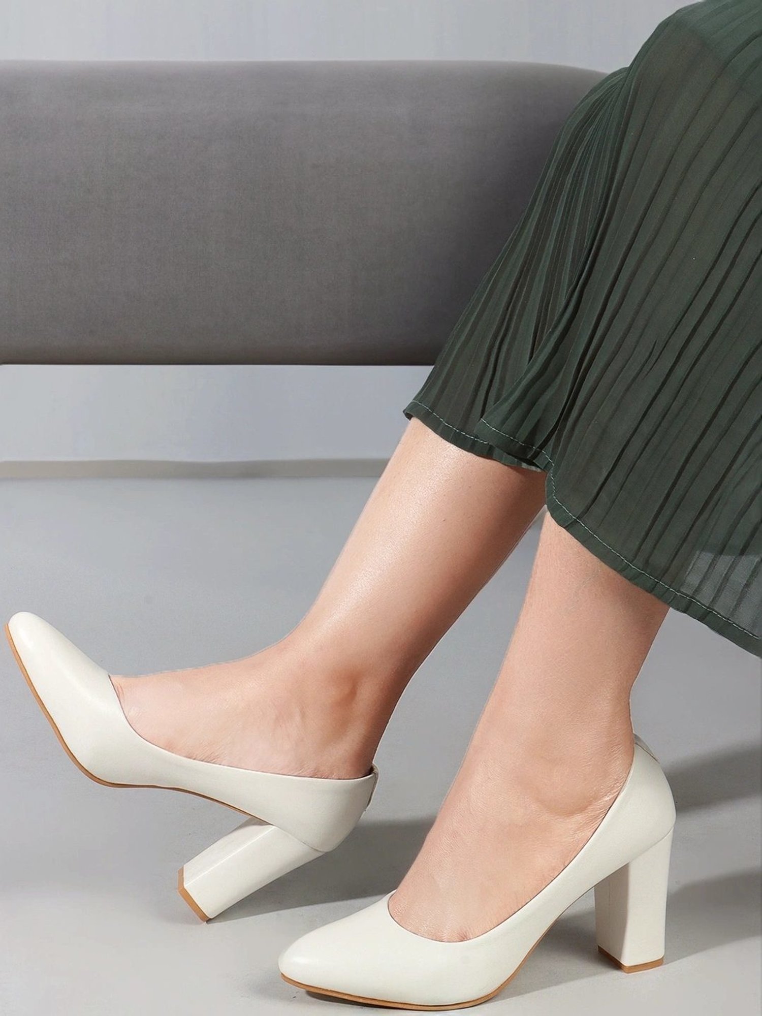 Carlton London Women's White Casual Pumps