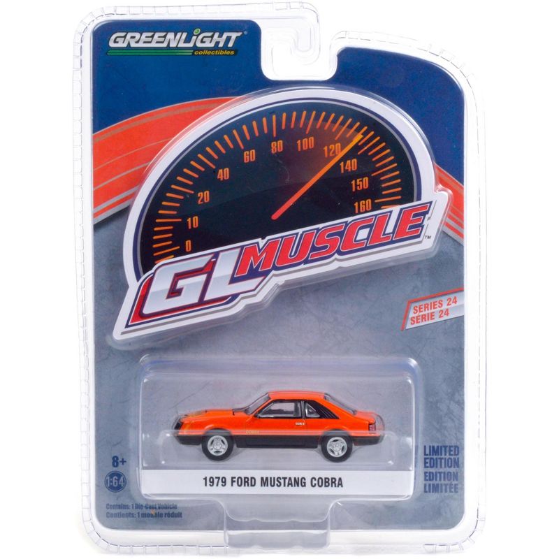 Porsche Macan Turbo Red 1/24 Diecast Model Car by Welly