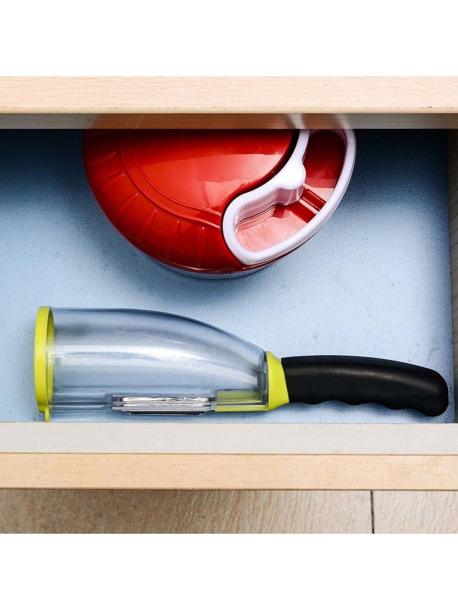 Dreamfarm Red Medium Self Sharpening Vegetable Peeler