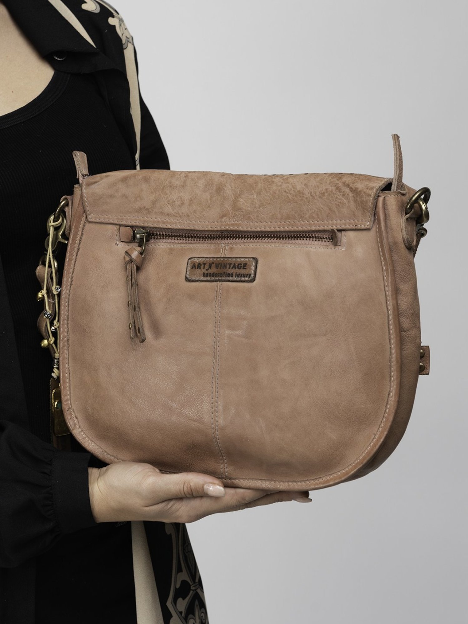 Art N Vintage Carob Blush Pink Leather Textured Medium Sling Handbag