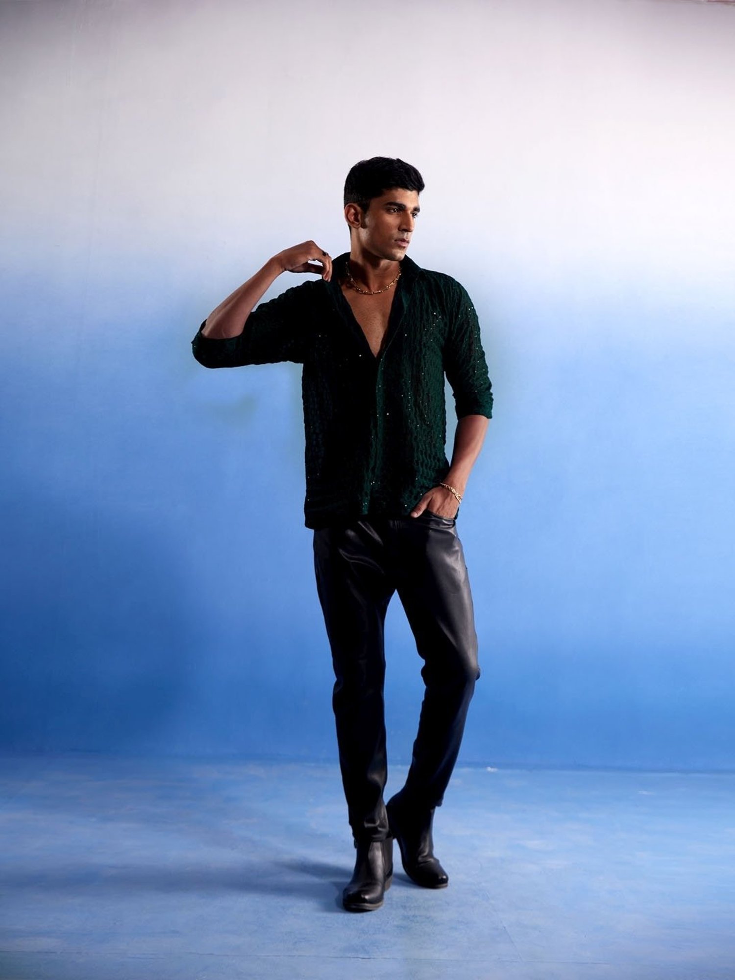 Vastramay Green Regular Fit Embroidered Shirt