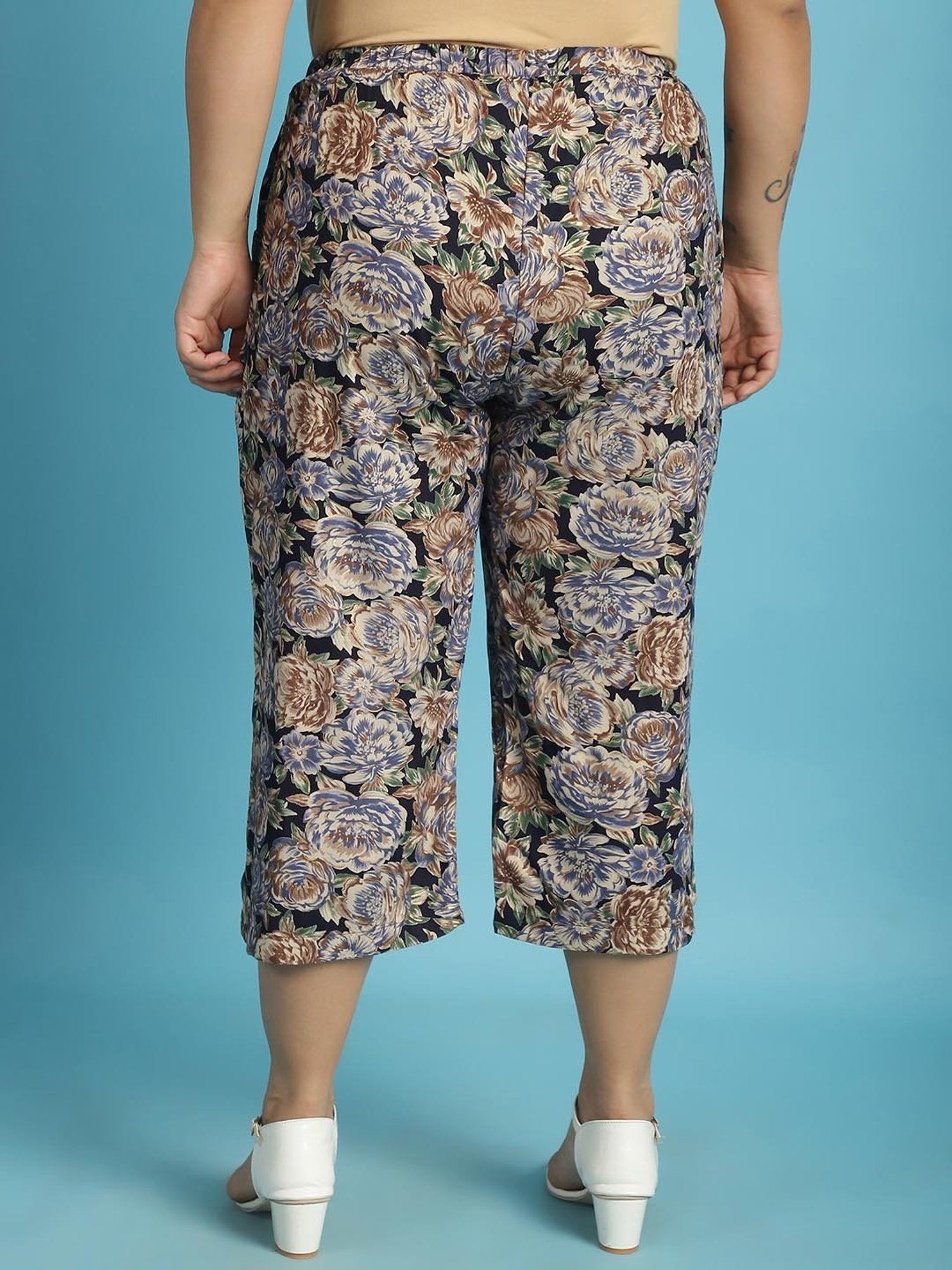 theRebelinme Navy Floral Print High Rise Capris