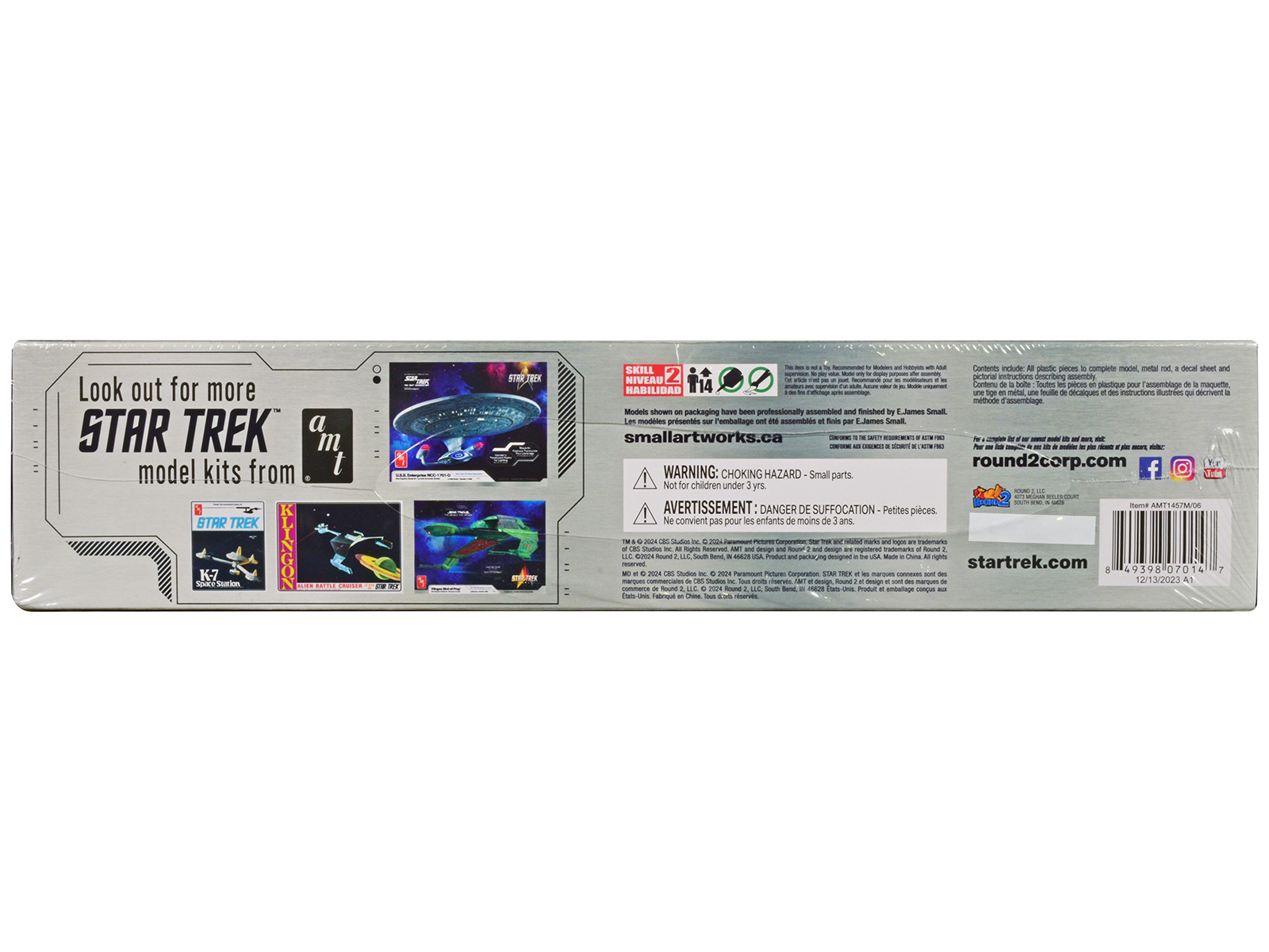 Skill 2 Model Kit U.S.S. Enterprise NCC-1701 Refit Starship "Star Trek" 1/537 Scale Model by AMT