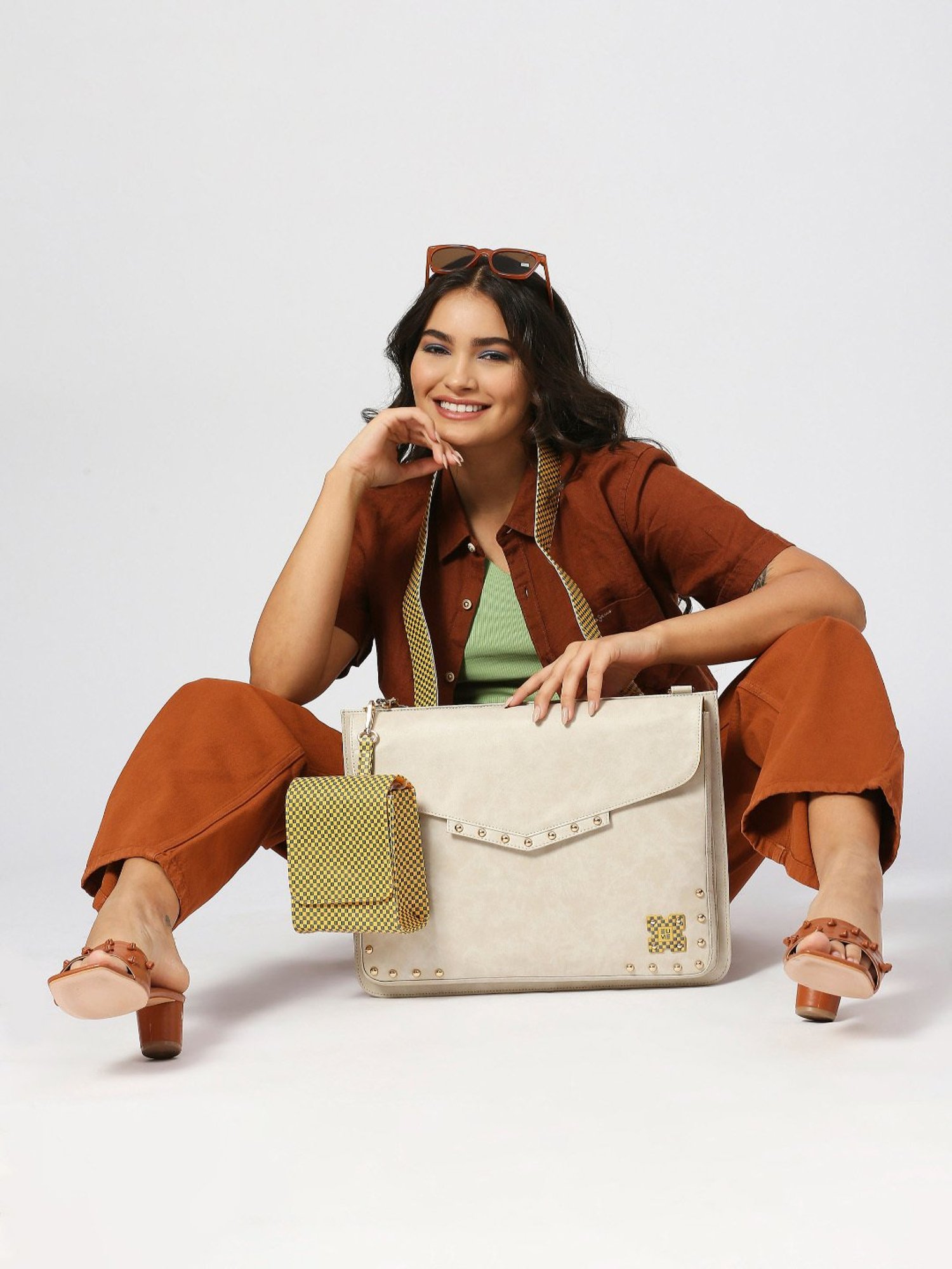 Eume Sage Off white Leather Laptop Messenger Bag