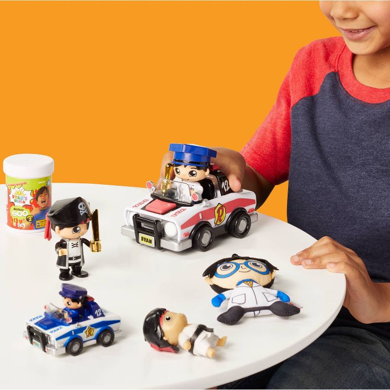 Ryan's World Giant Mystery Egg