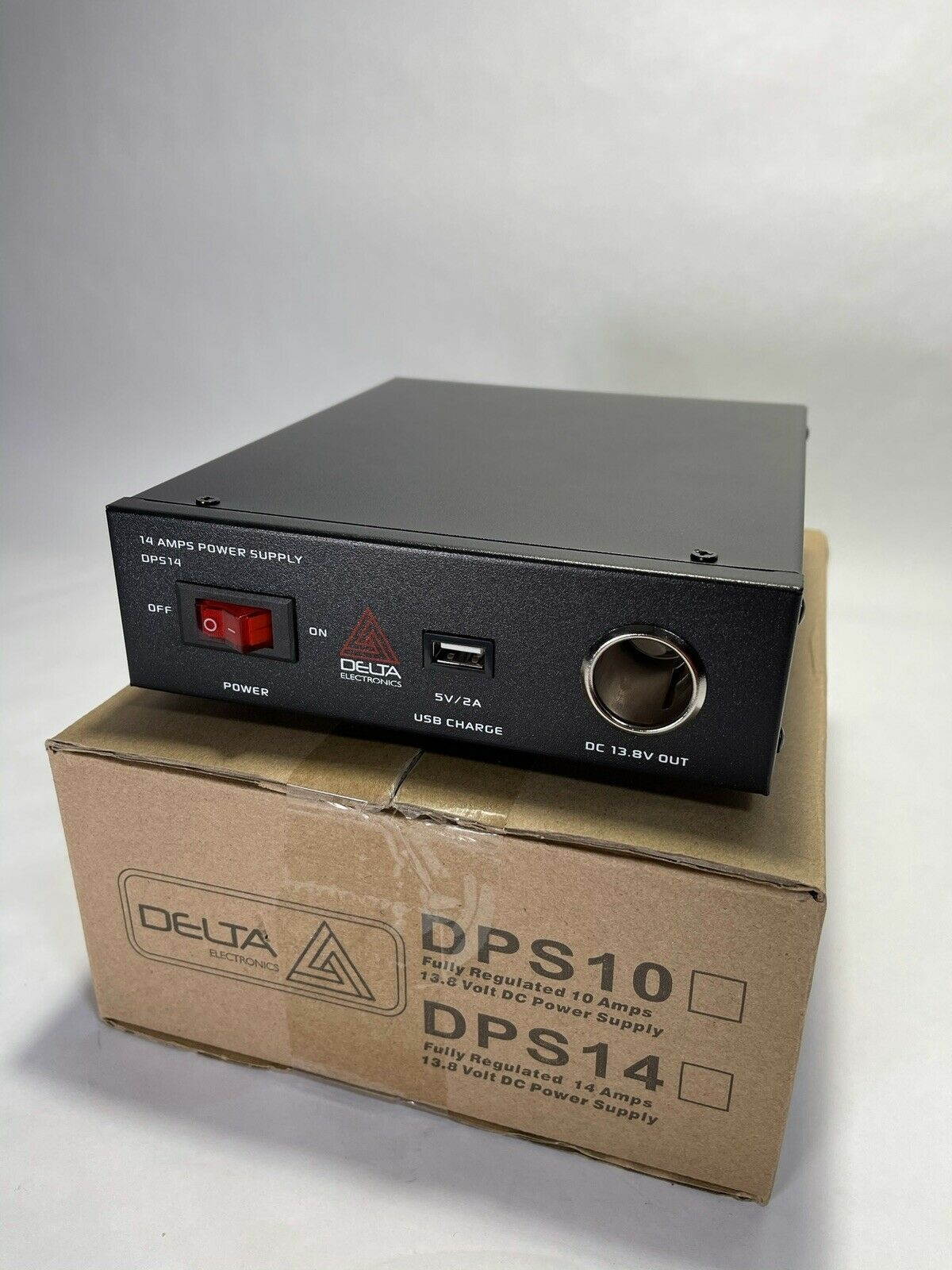 DPS14 DELTA 14 Amp AC/DC 12-13.8v Power Supply w/ USB CIG LIGHTER Ham CB Radio