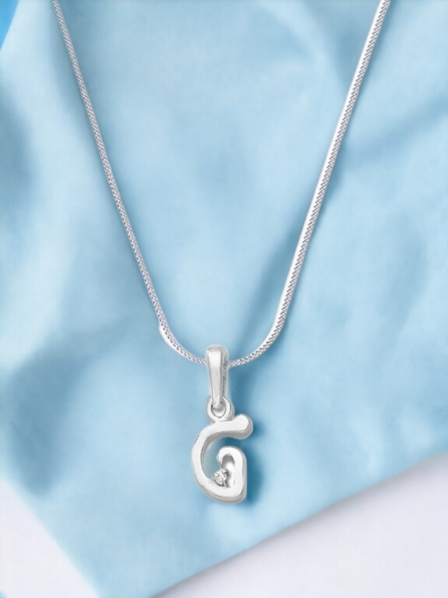 Taraash Initial Letter G 92.5 Sterling Silver Pendant with Chain