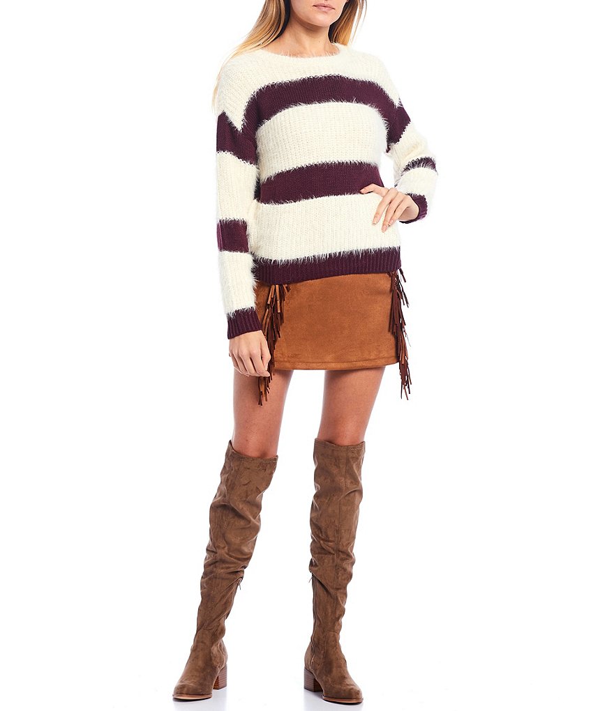 GB Round Neck Fuzzy Eyelash Sweater