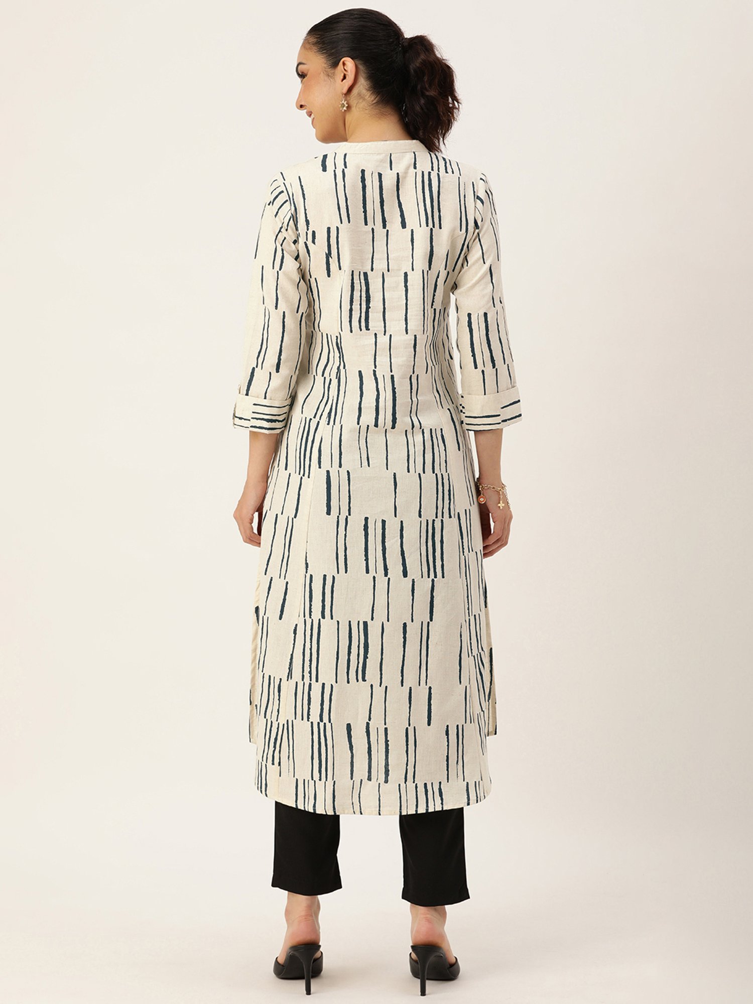 Amukti Beige Floral Print A-Line Kurta