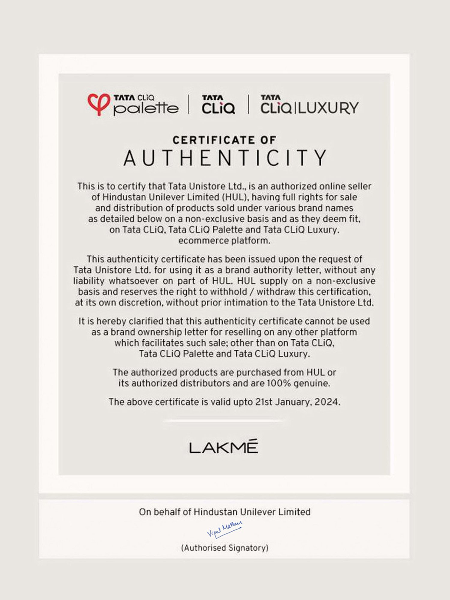 Lakme Velvet Matte Lip Mousse Love Me Red - 4.6 gm