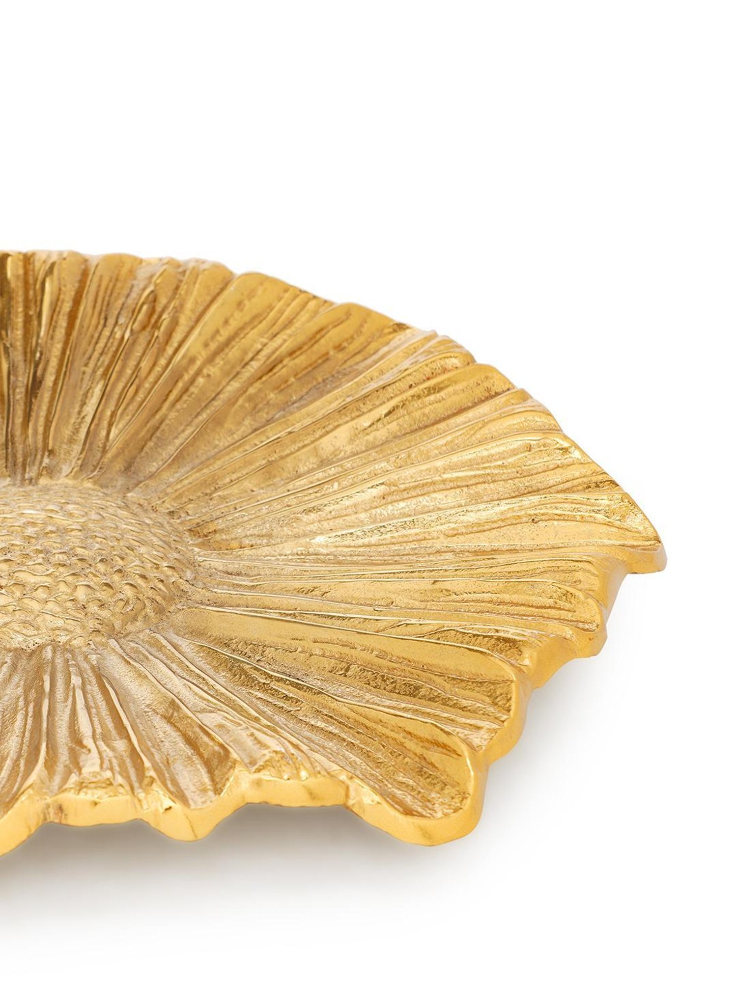 Pure Home and Living Gold Aluminium Textured Decorative Platters
