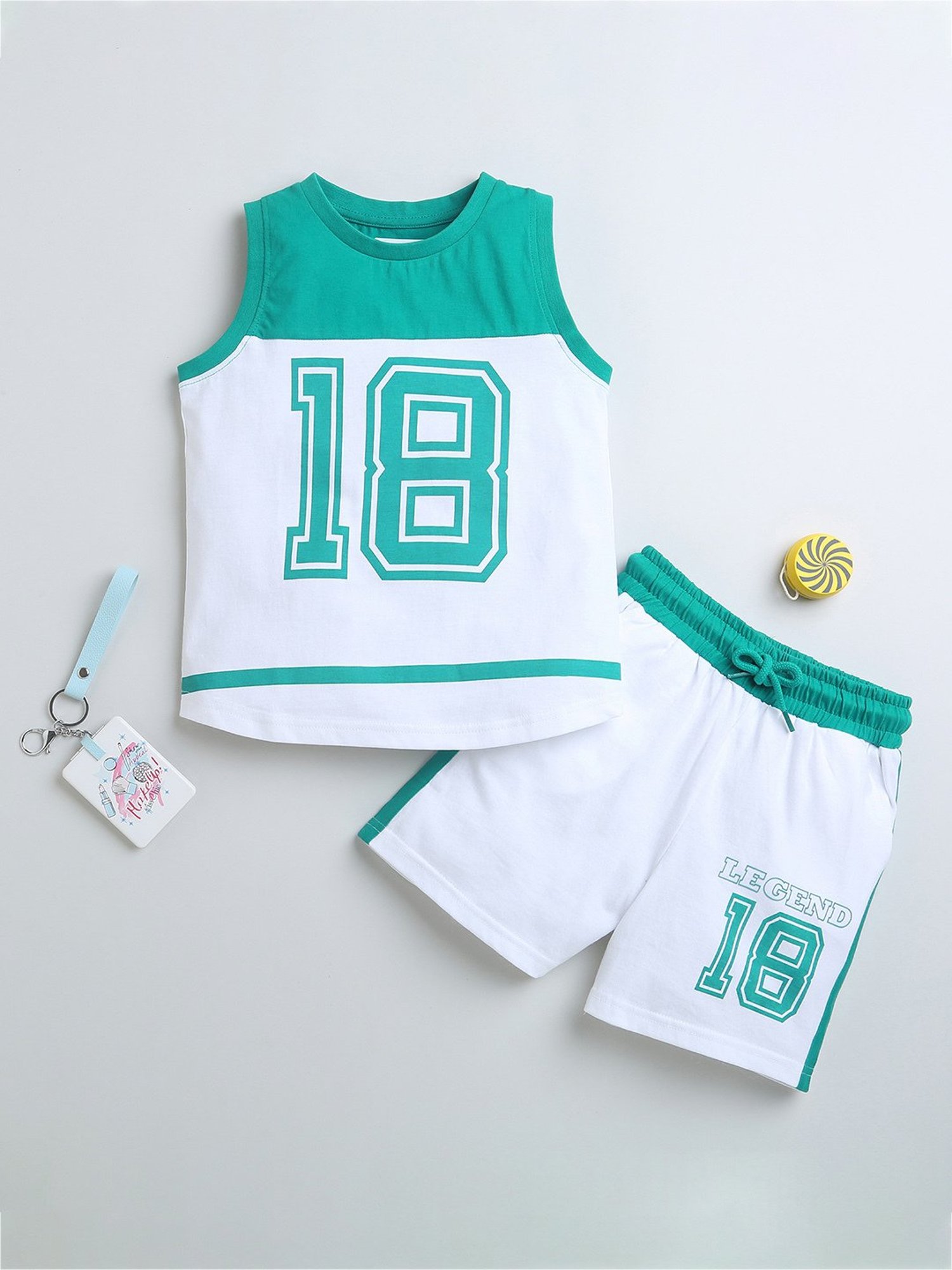 Bumzee Kids White & Green Printed T-Shirt with Shorts