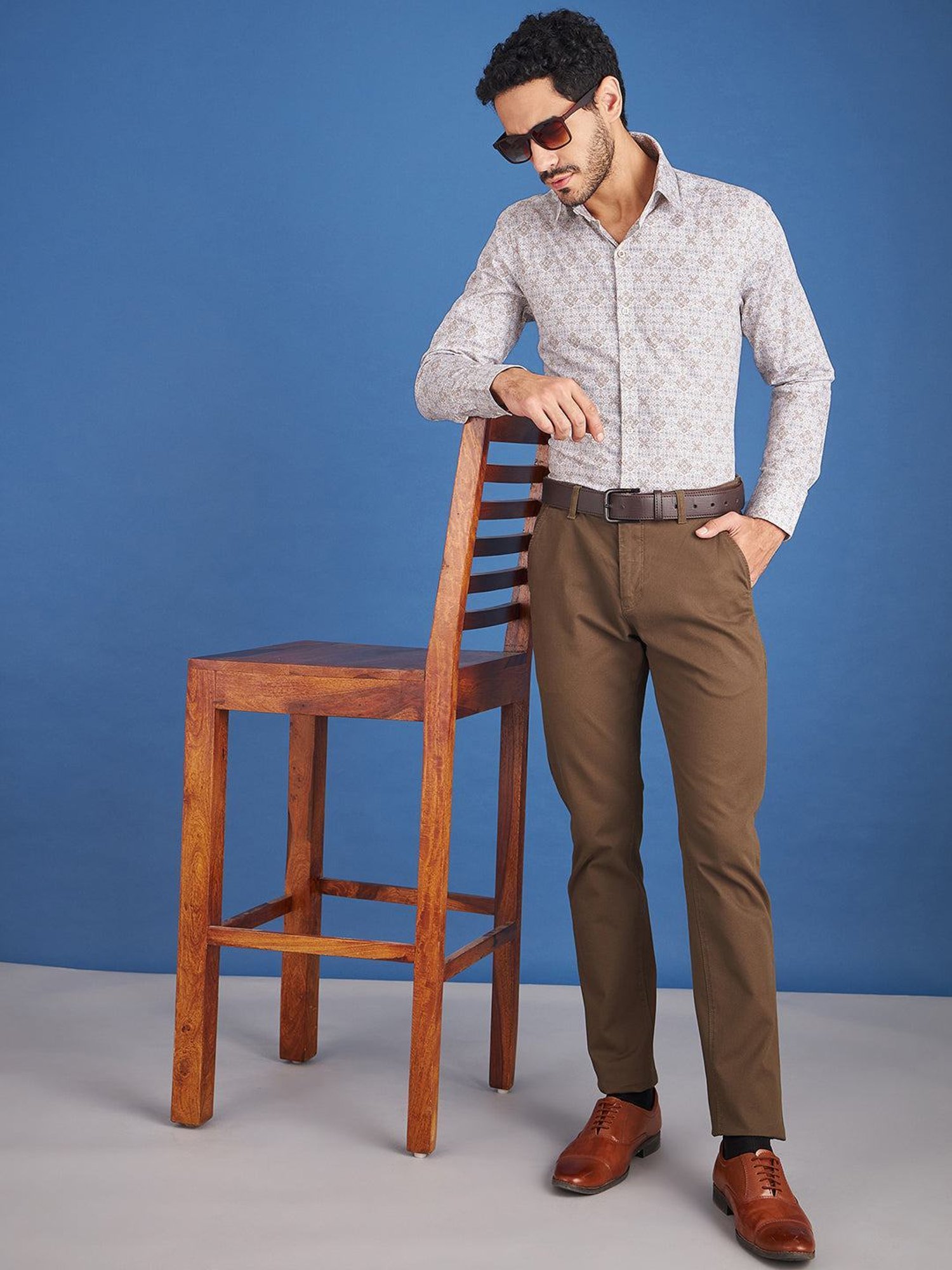 Louis Stitch White And Cream Cotton Regular Fit Printed Shirt