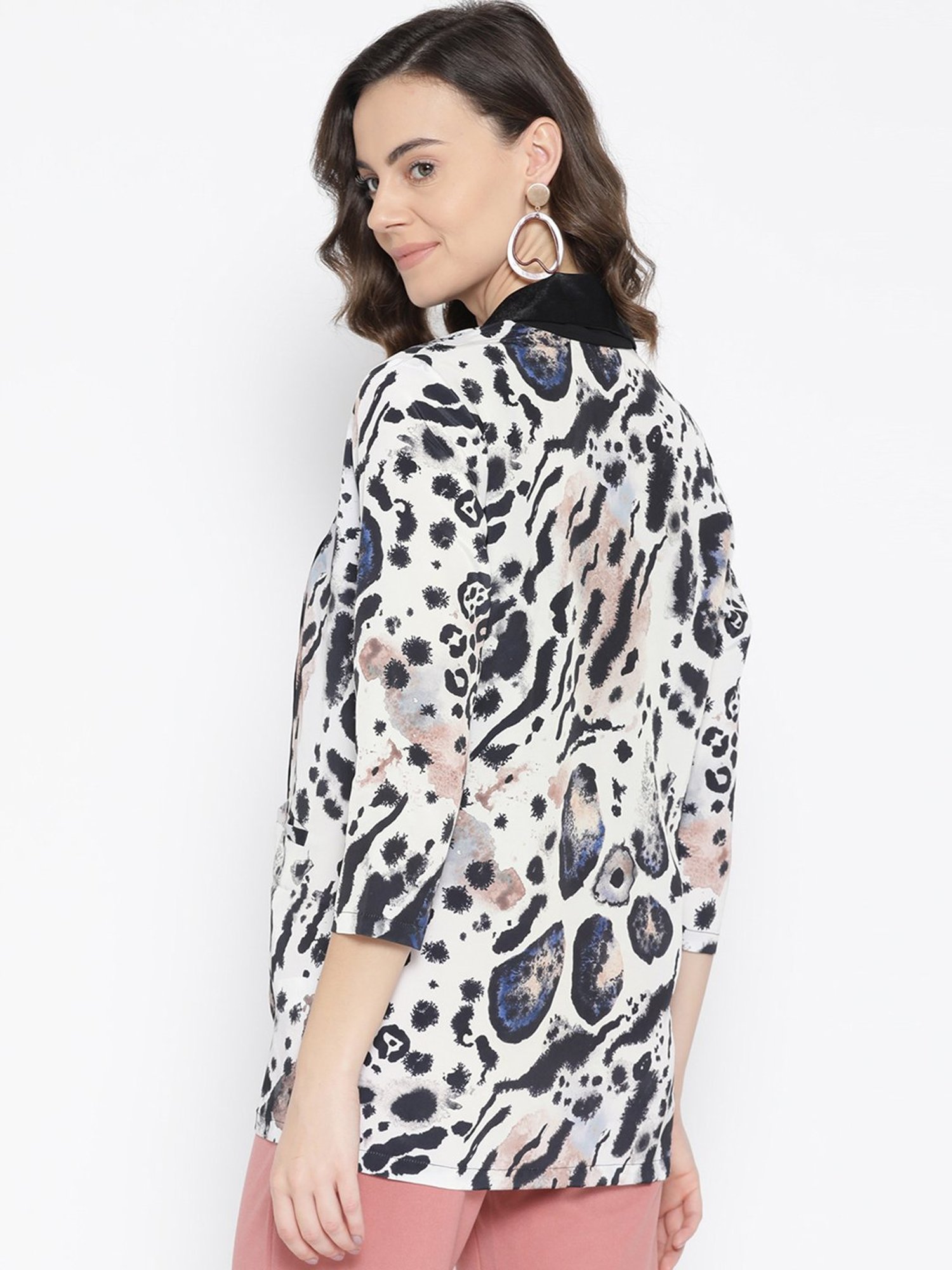 Erotissch Off-White & Black Animal Print Lounge Jacket