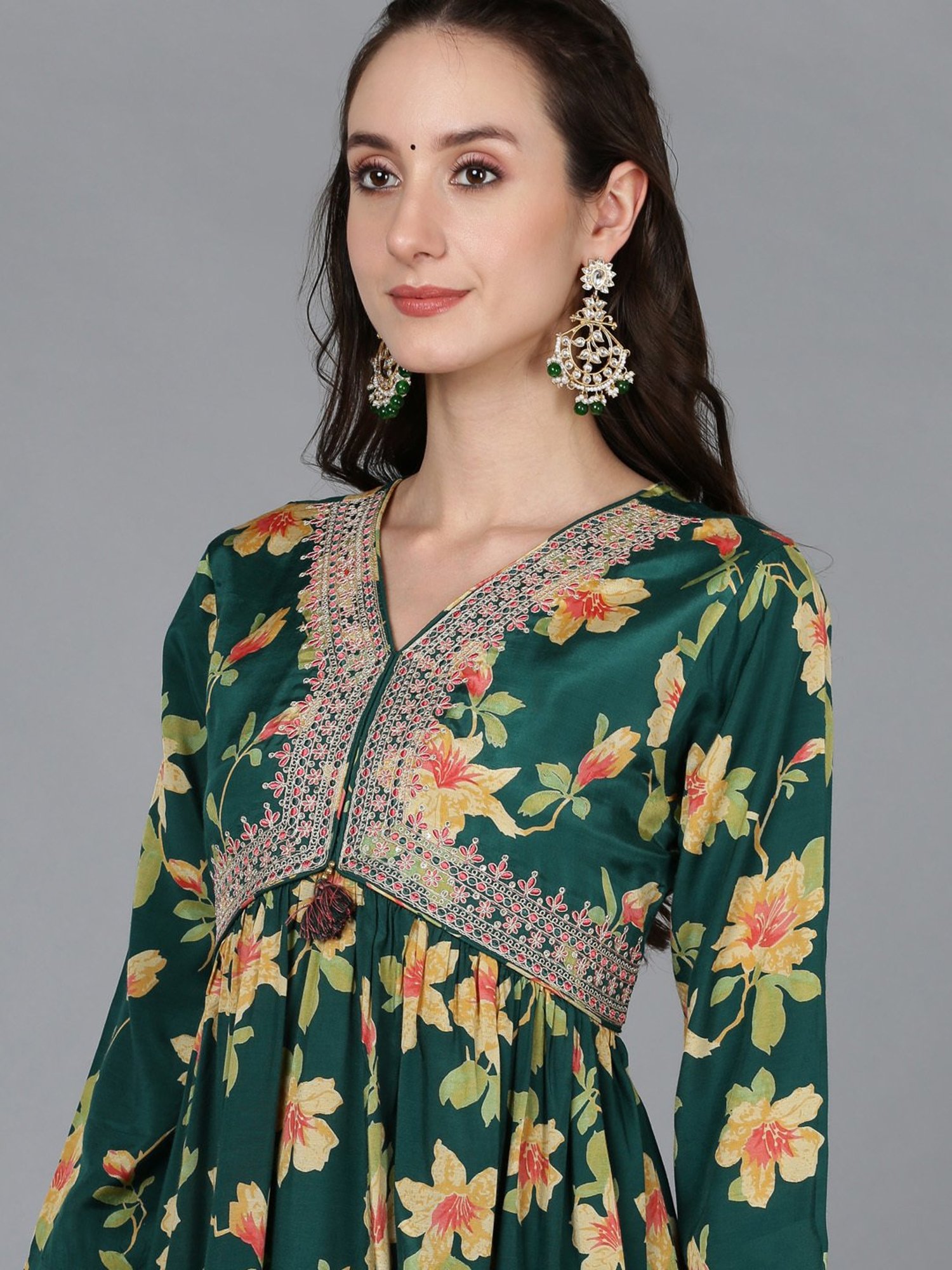 Vaamsi Green Embroidered Kurta Sharara Set With Dupatta