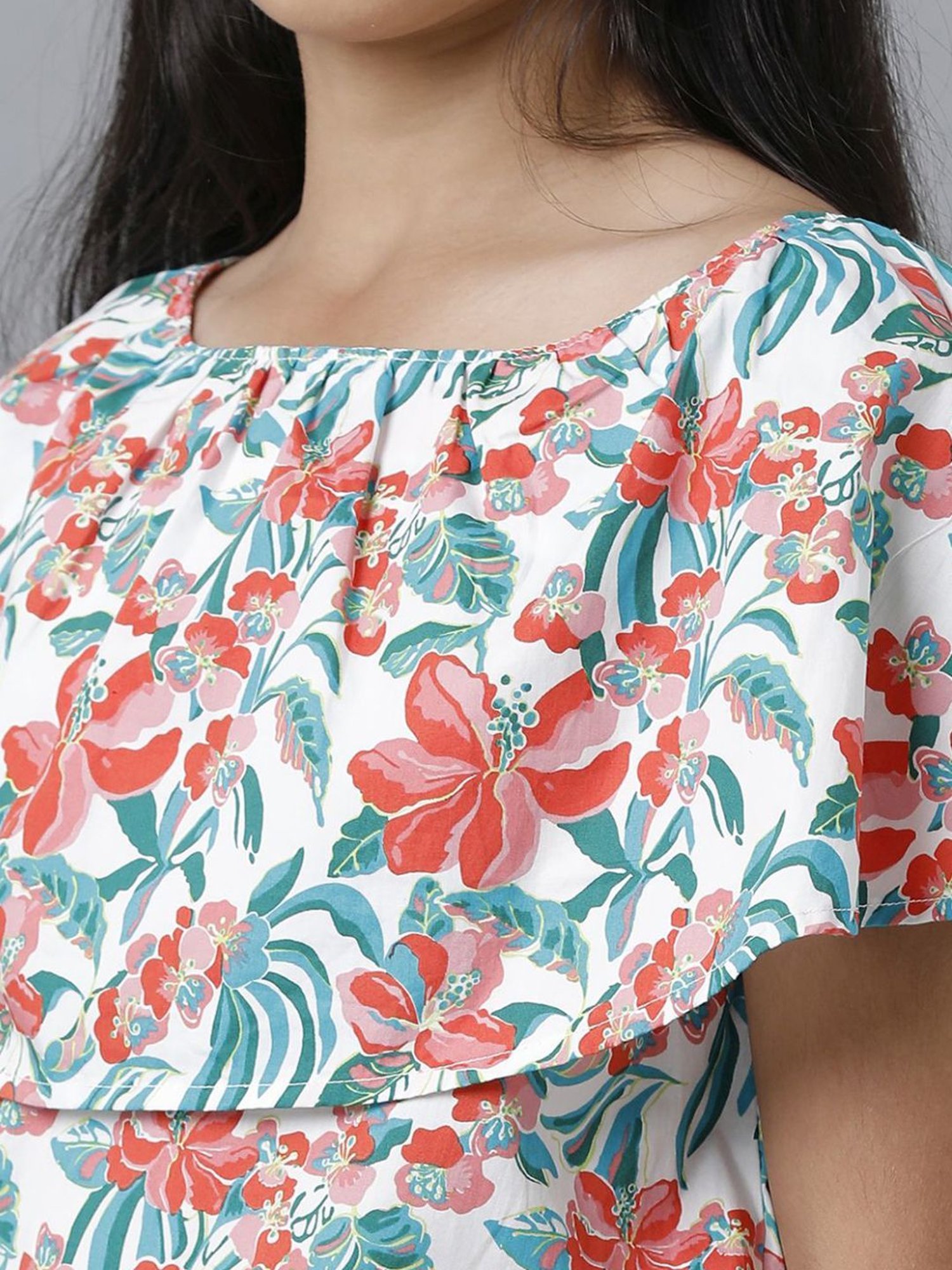 Under Fourteen Only Kids White & Red Cotton Floral Print Top