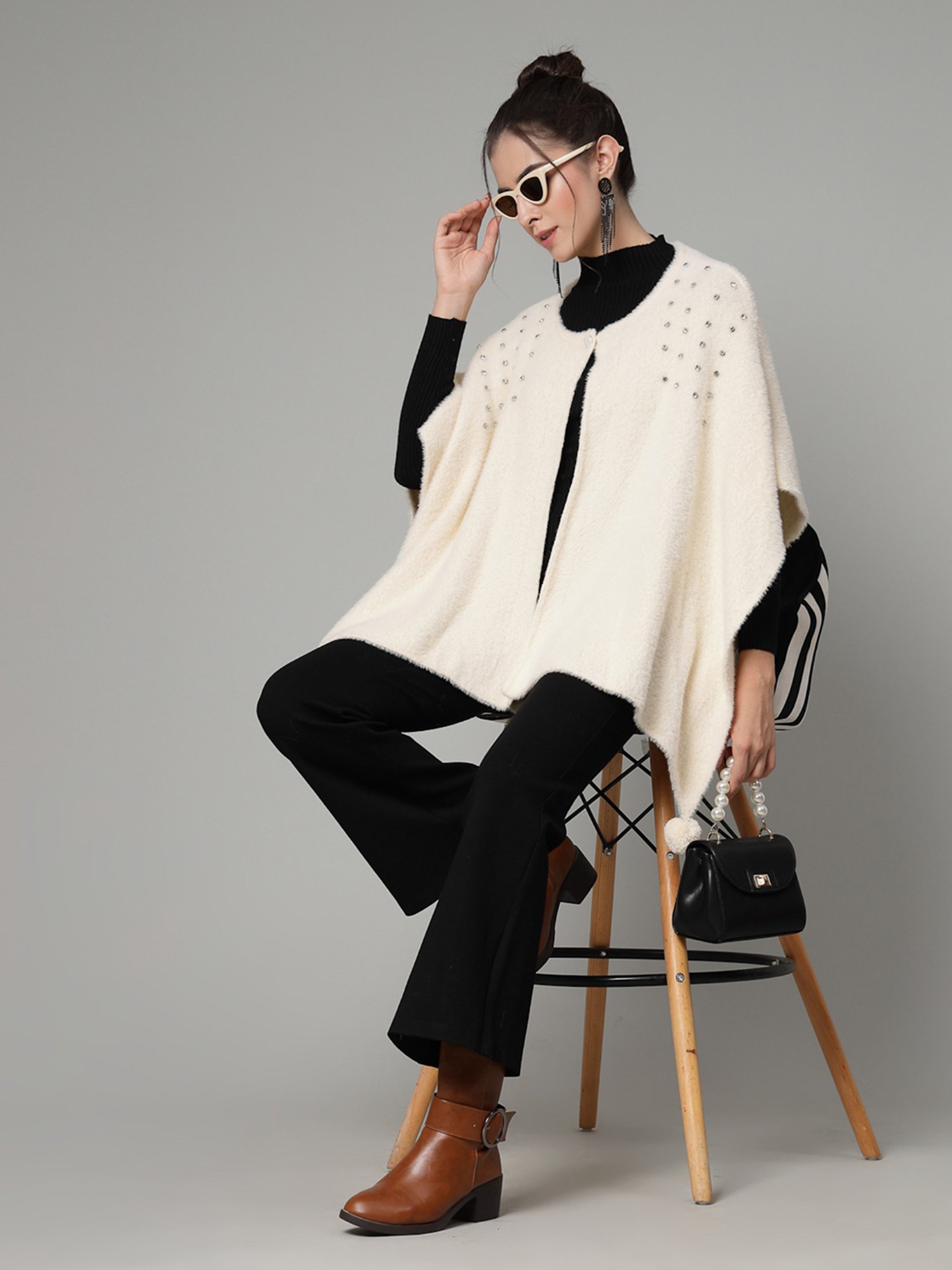 Mafadeny Cream Poncho