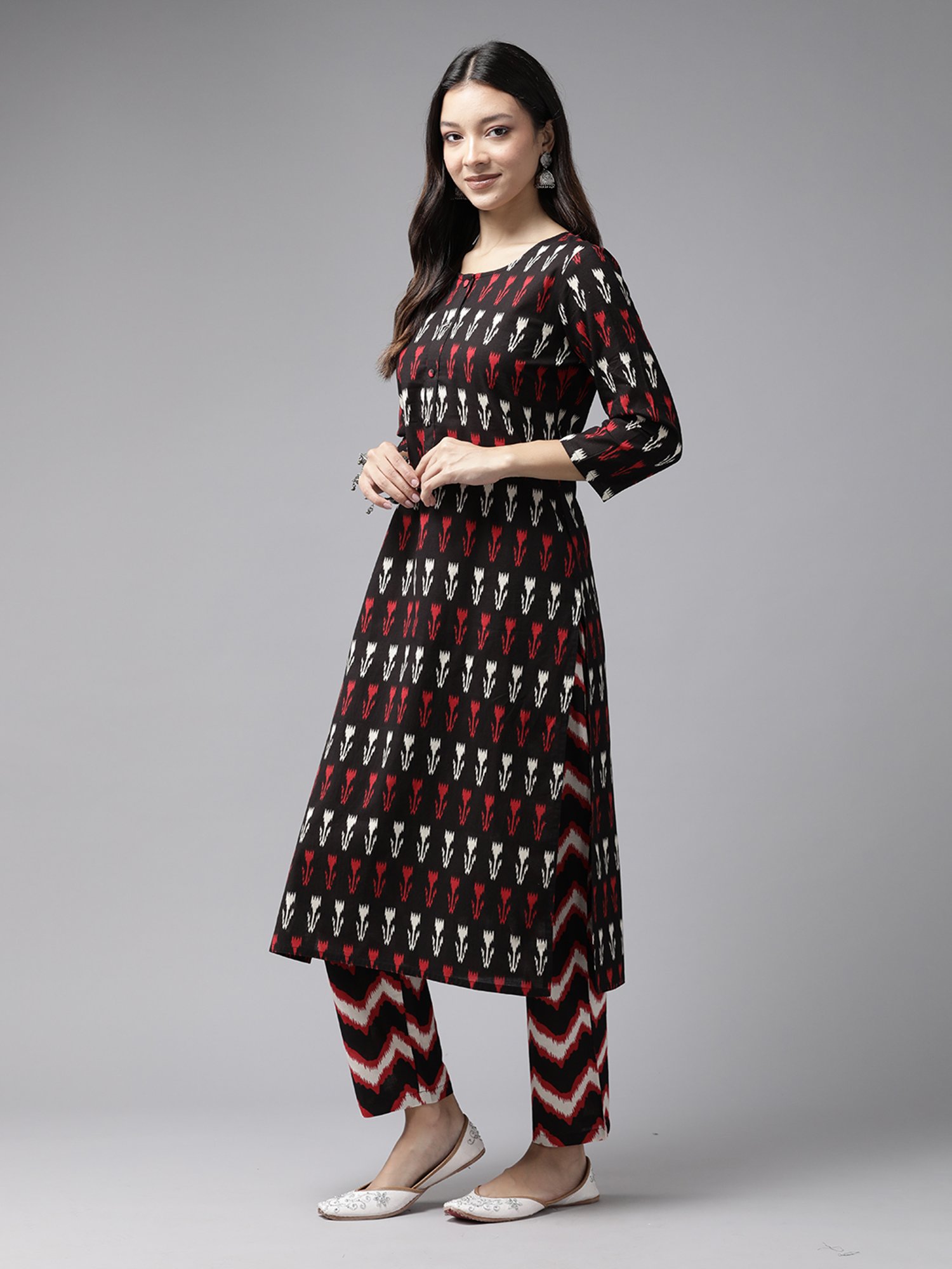 Prakrti Black Cotton Printed Kurta With Pant & Dupatta