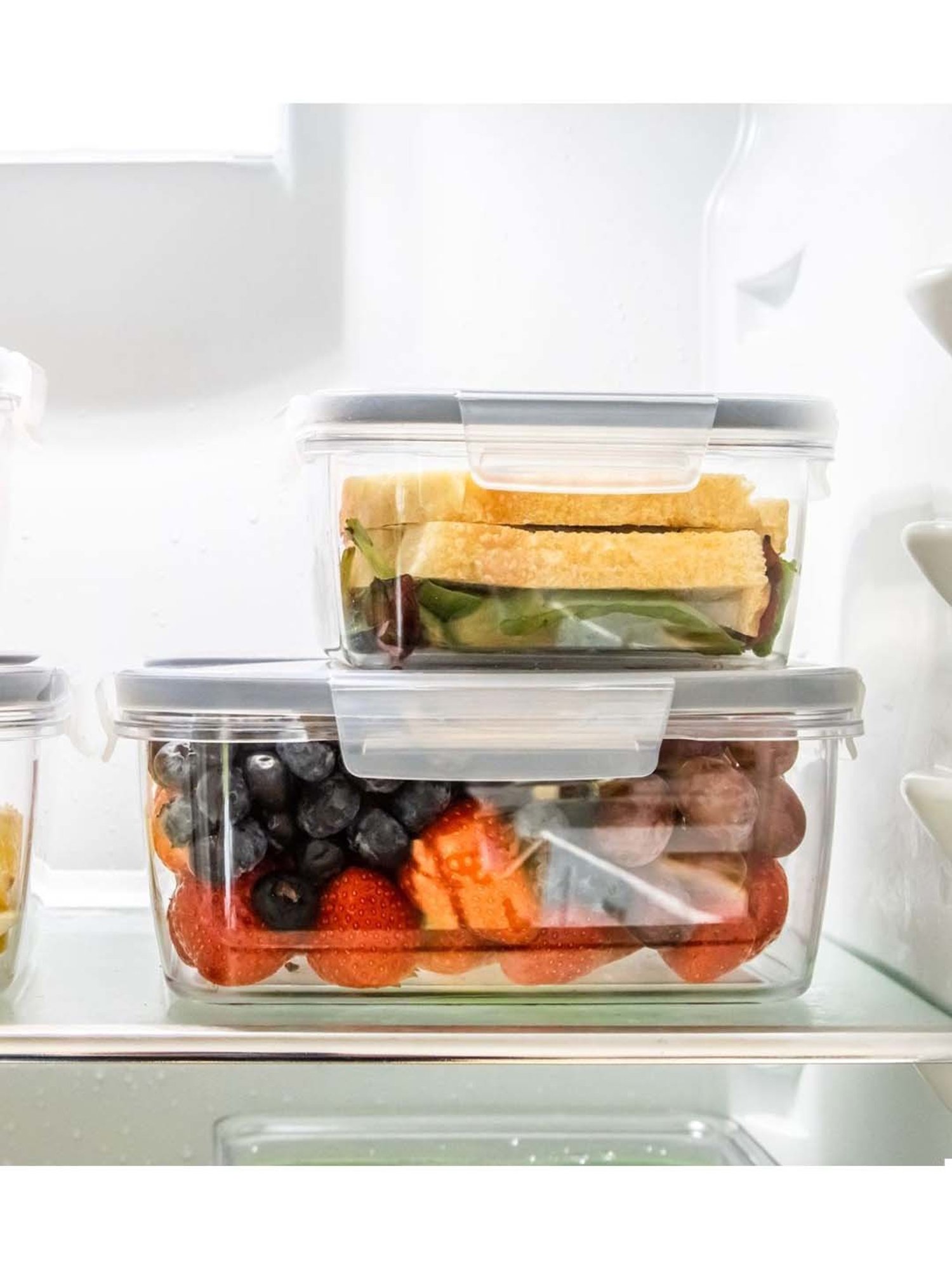 MasterClass Transparent Plastic Square Food Storage Container (0.8 L)