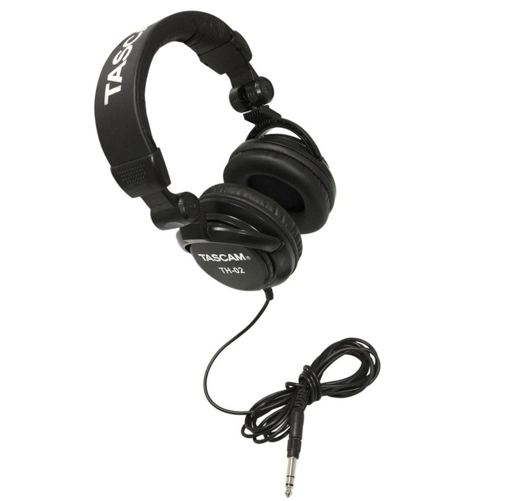 Tascam DR-10L Digital Recorder with Tascam Headphones and 32GB SD Card (3-pack)