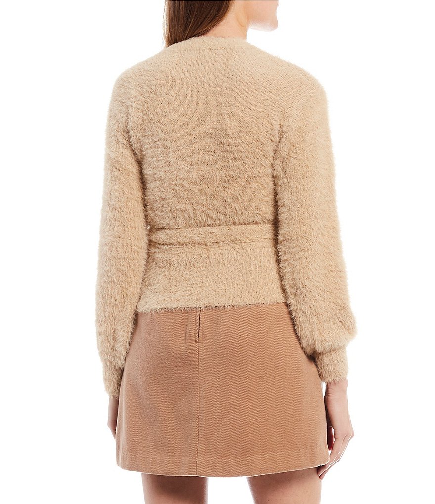 GB Round Neck Fuzzy Eyelash Sweater