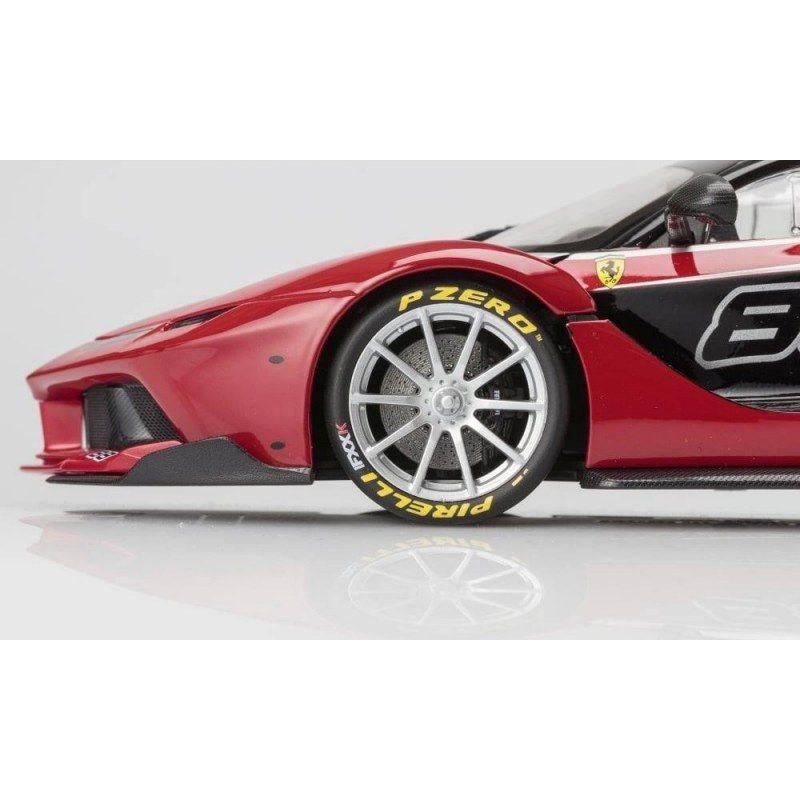 Ferrari FXX-K #88 Red "Signature Series" 1/18 Diecast Model Car by Bburago