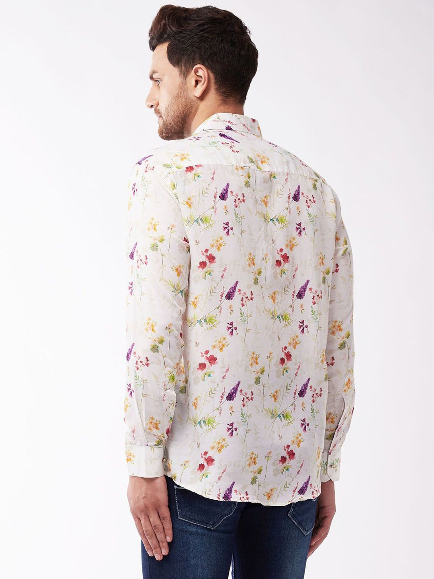 Vastramay Cream Straight Fit Printed Shirts