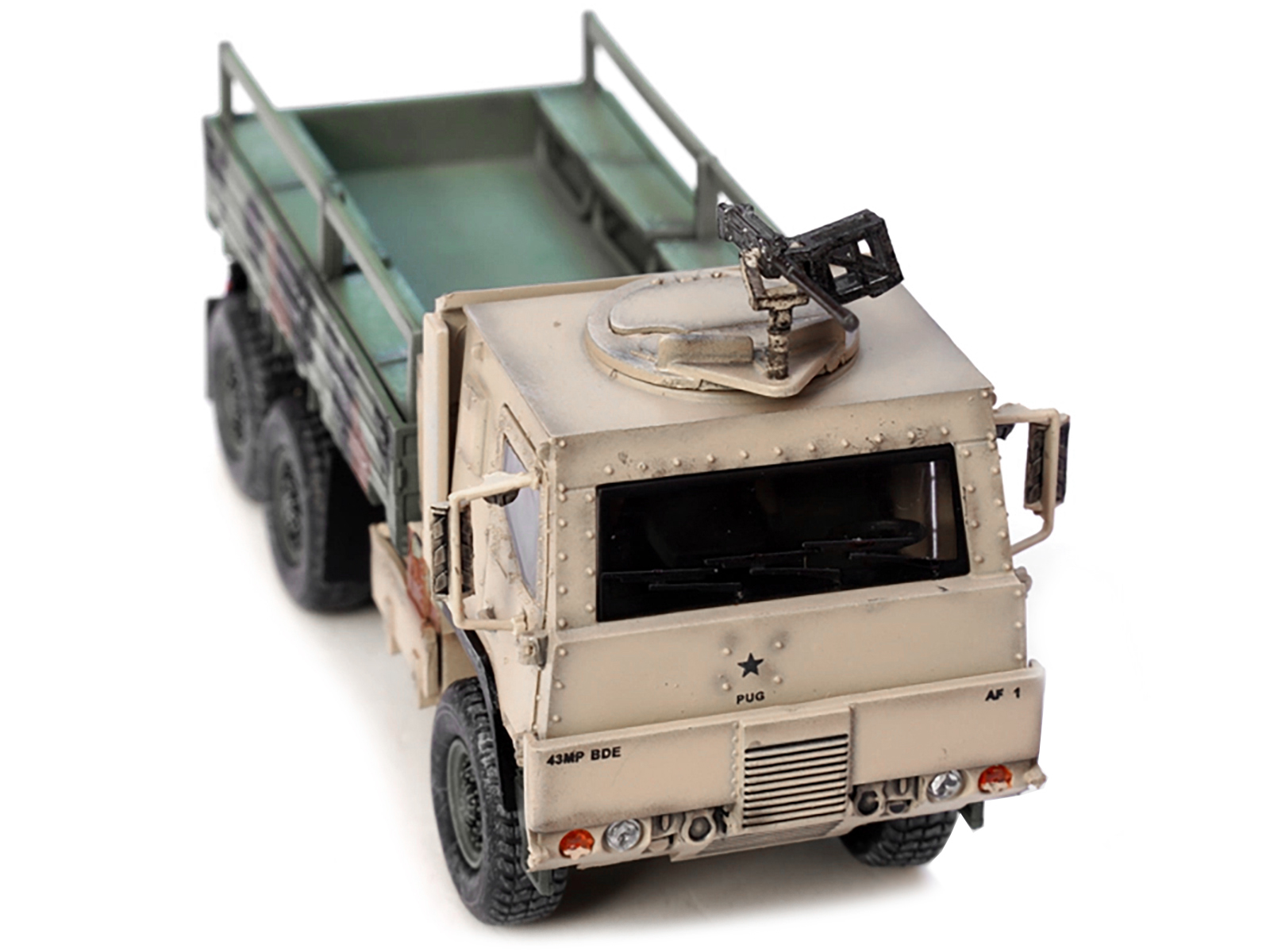 US Army Vehicle WWII Desert Sand Weathered Version 1/18 Diecast Model Car by American Diorama