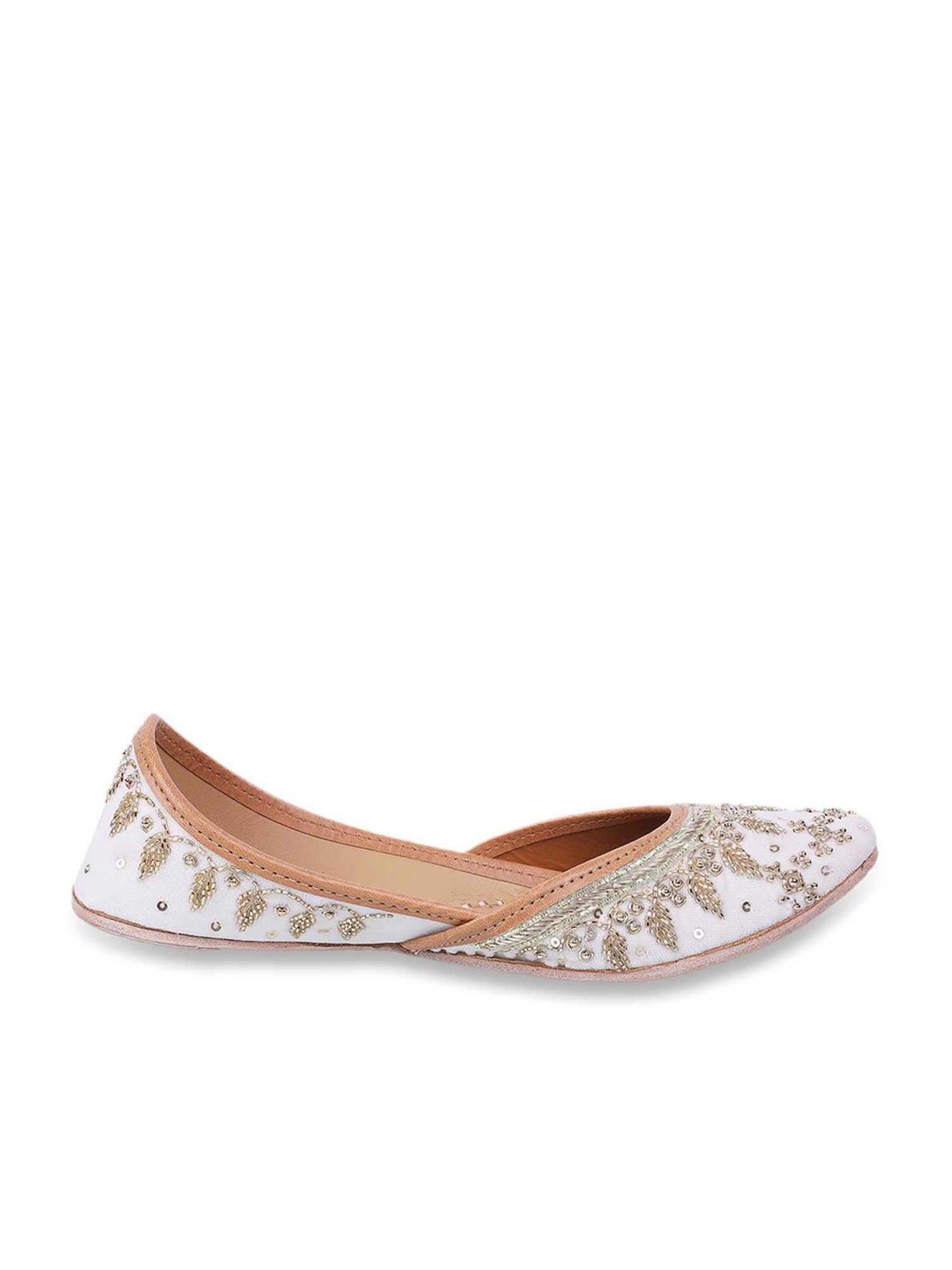 Mochi Women's Gold Ethnic Juttis
